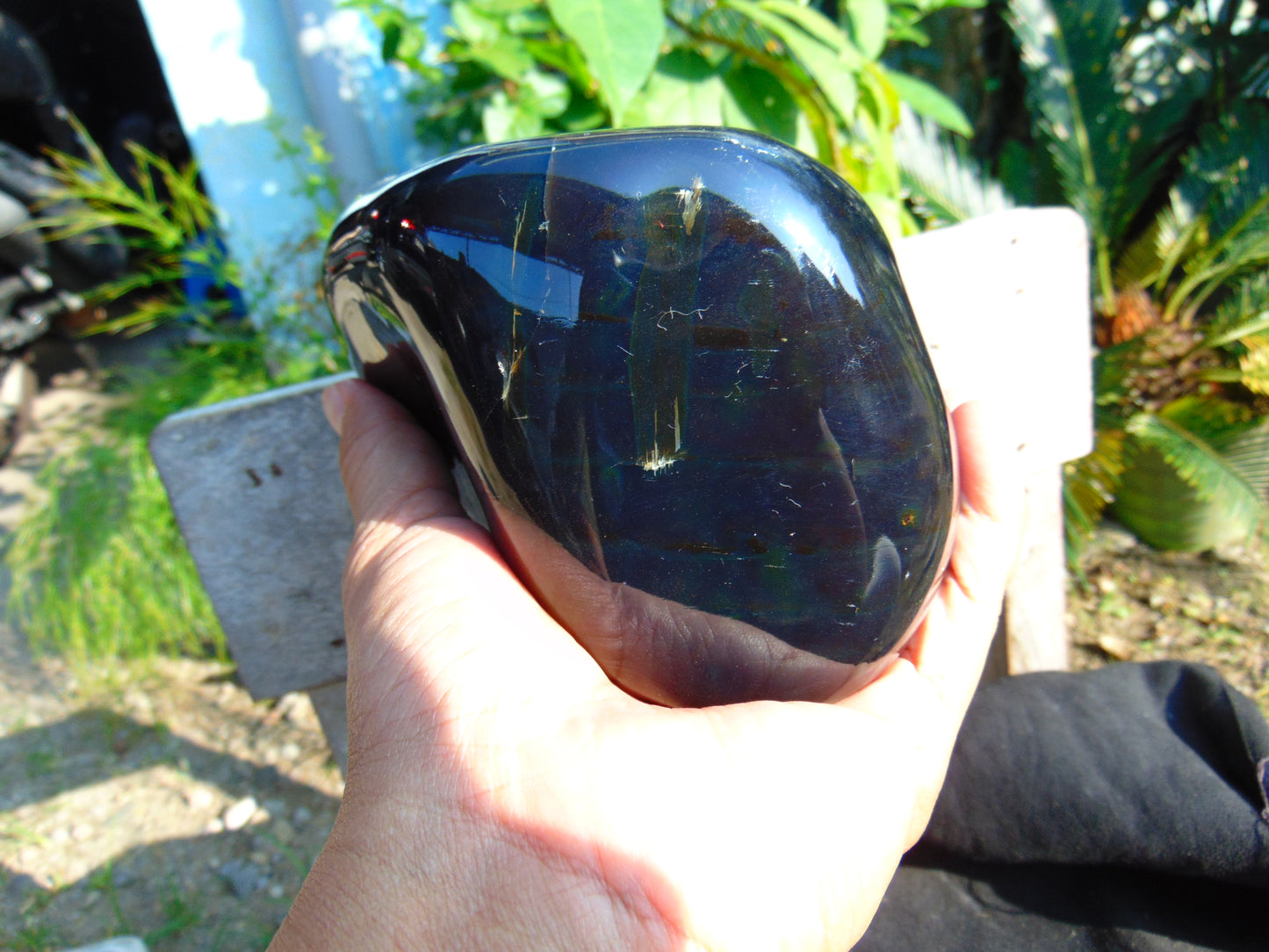 1186 gr full polished 10x6x5 cm Indonesia Black Blue Amber for Healing ML41