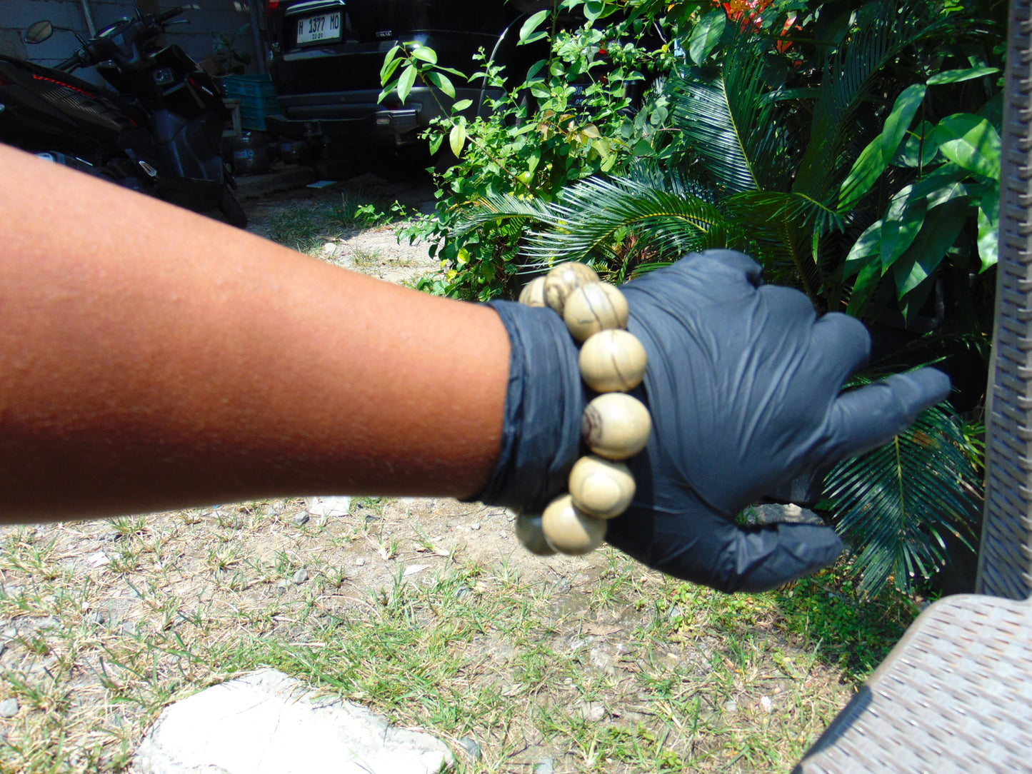 55 gram 12 Beads Mala Bracelet Indonesian Yellow Fragrant Amber 20 mm for Healing F12K1