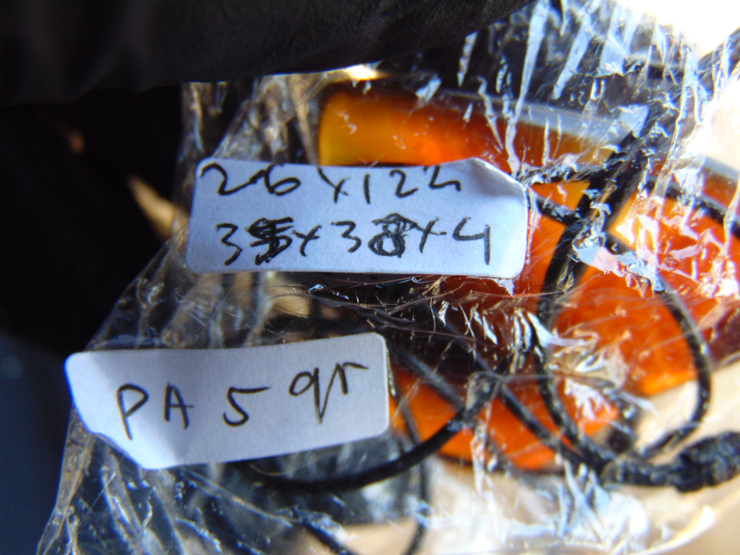 5 gr Heart Pendant Indonesian Crystal Amber for Healing 26Y122