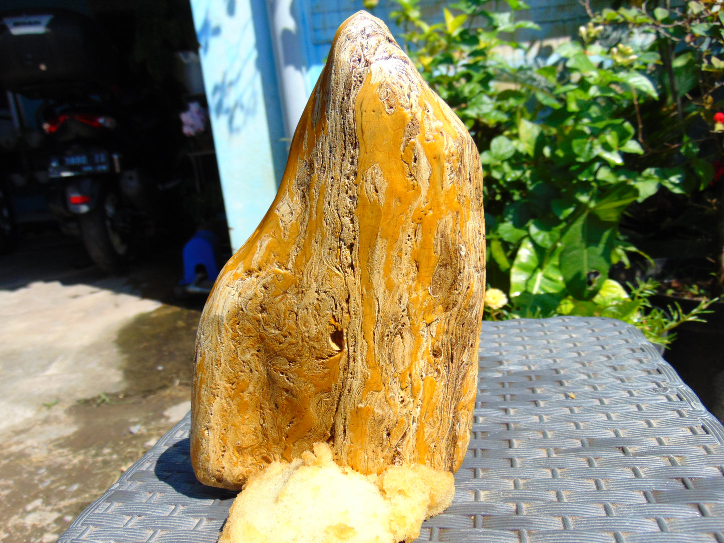 469 gram Polished Indonesia Yellow Fragrance Amber for Healing K640