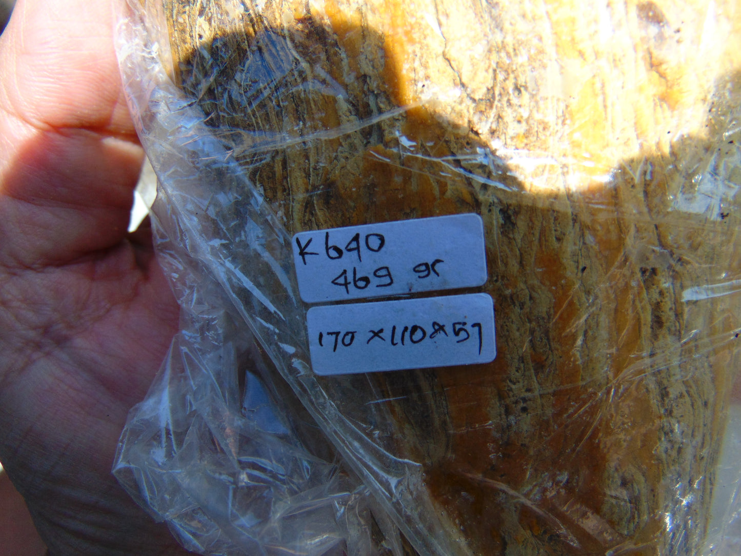 469 gram Polished Indonesia Yellow Fragrance Amber for Healing K640