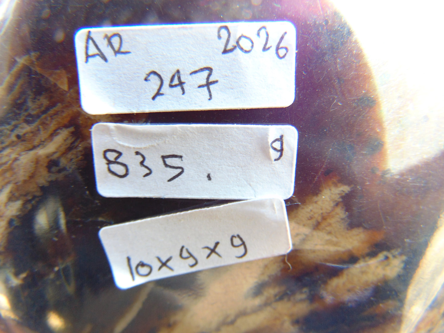835 gram Shaped Square Block Polished 10x9x9 cm Indonesia Green White Amber for Healing AR245