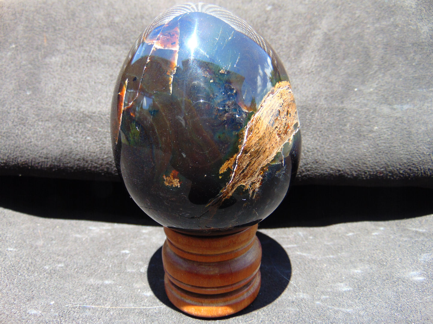 170 gr Shaped Egg 76x65 mm Indonesian Amber for Healing TR2