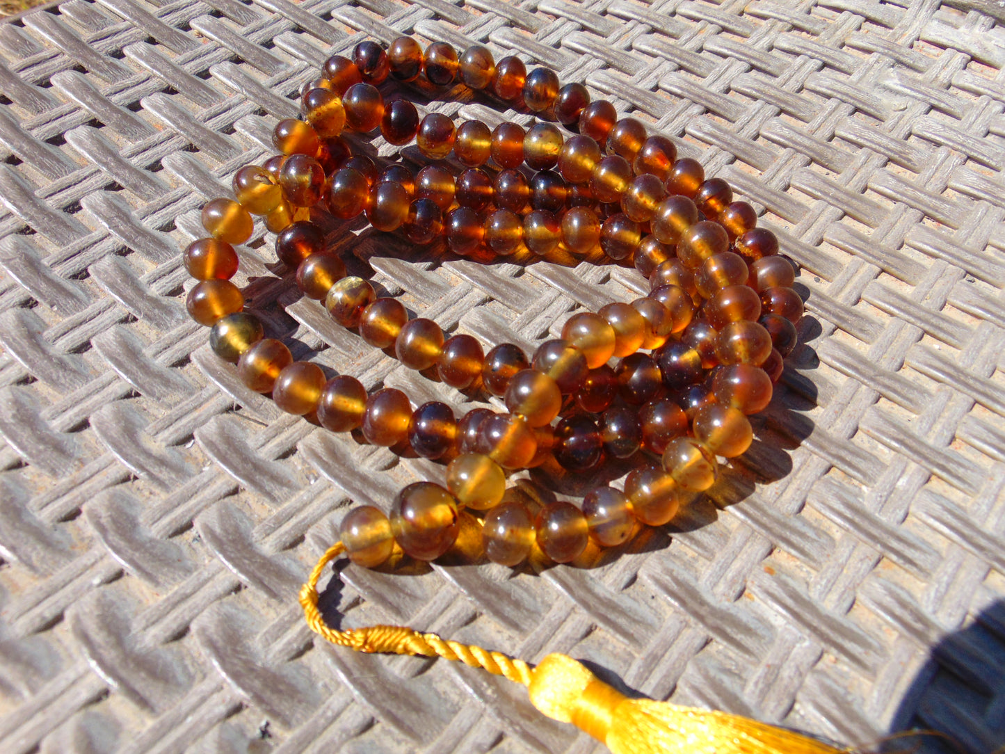 68 gram 108 Beads 10 mm Mala Buddha Necklace for Yoga Meditation Indonesian Yellow Blue Amber for Healing FR20