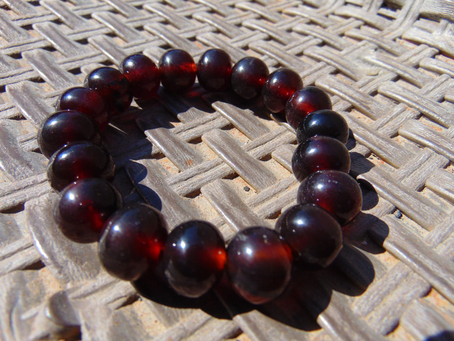 18 Gram 18 small Beads Bracelet Indonesian Blue Cherry Red Amber for Healing FR98