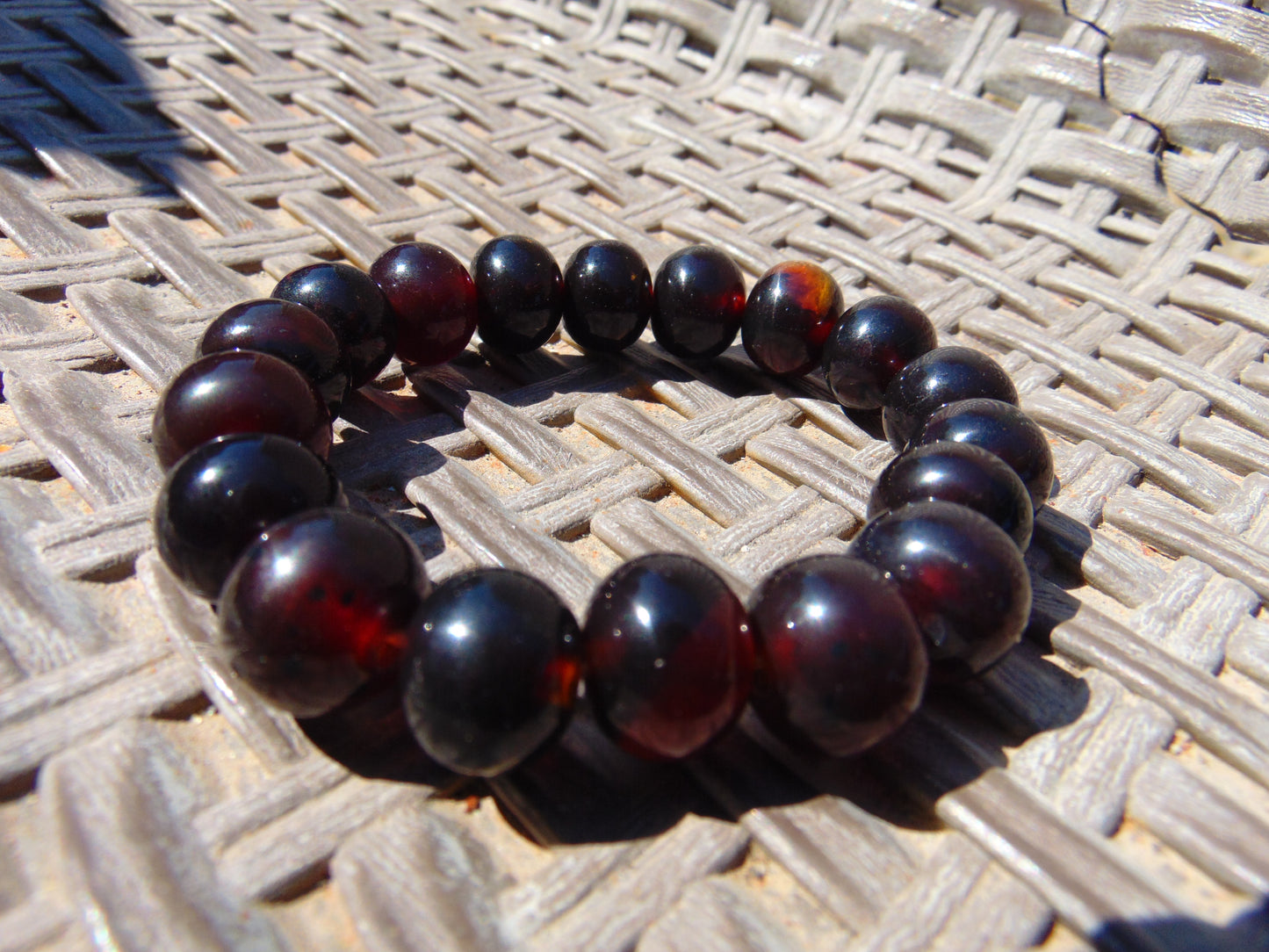 18 Gram 18 small Beads Bracelet Indonesian Cherry Red Amber 12 mm for Healing FR94