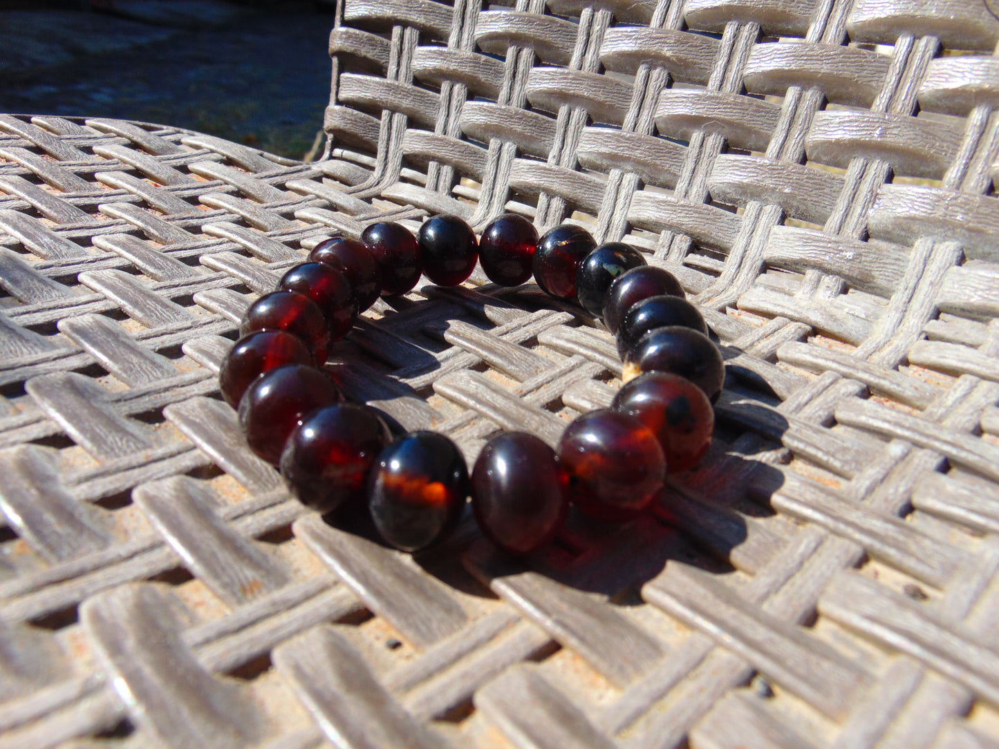 19 Gram 18 small Beads Bracelet Indonesian Cherry Red Amber 12 mm for Healing FR100