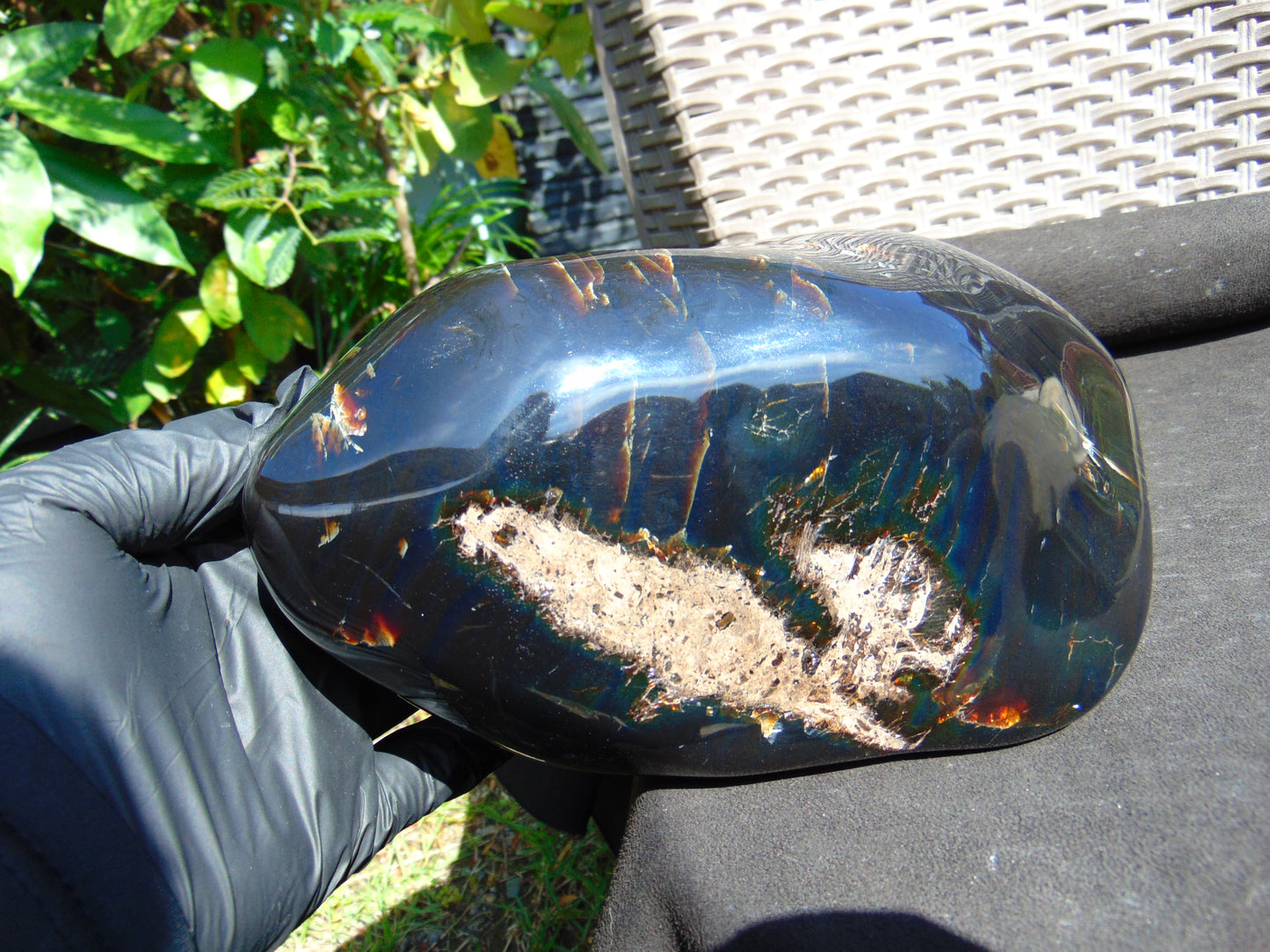 1111 gram Full polished Indonesian Blue Black Amber for Healing ML71