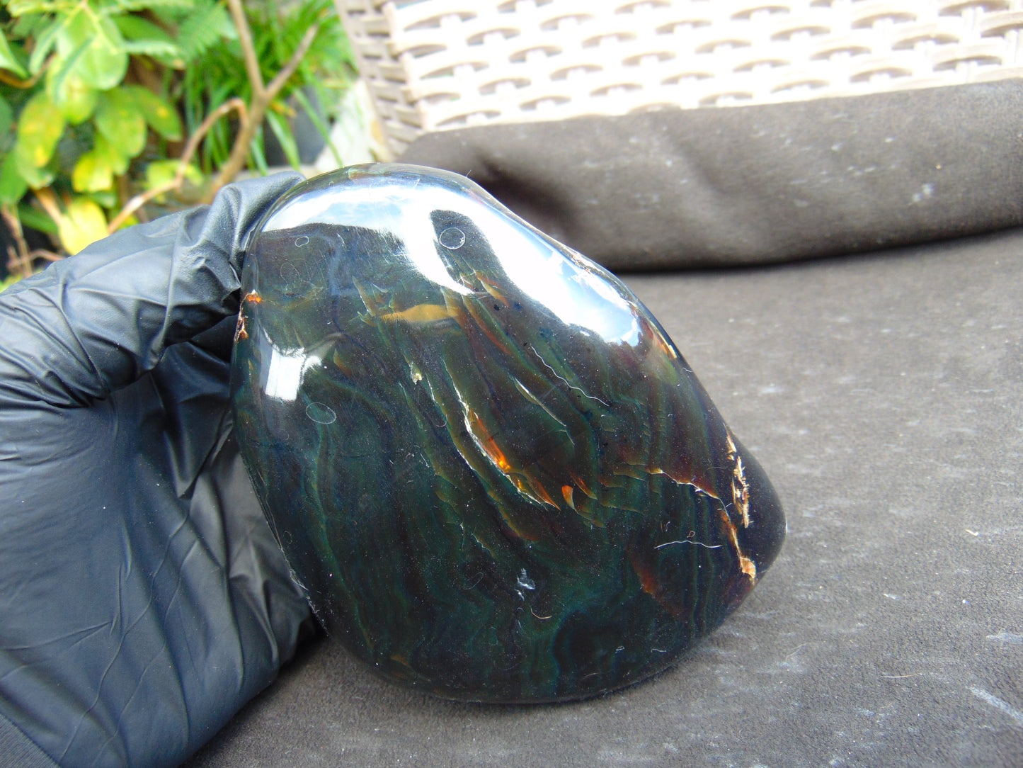 340 gram Full polished Indonesian Dark Green Amber for Healing AR126