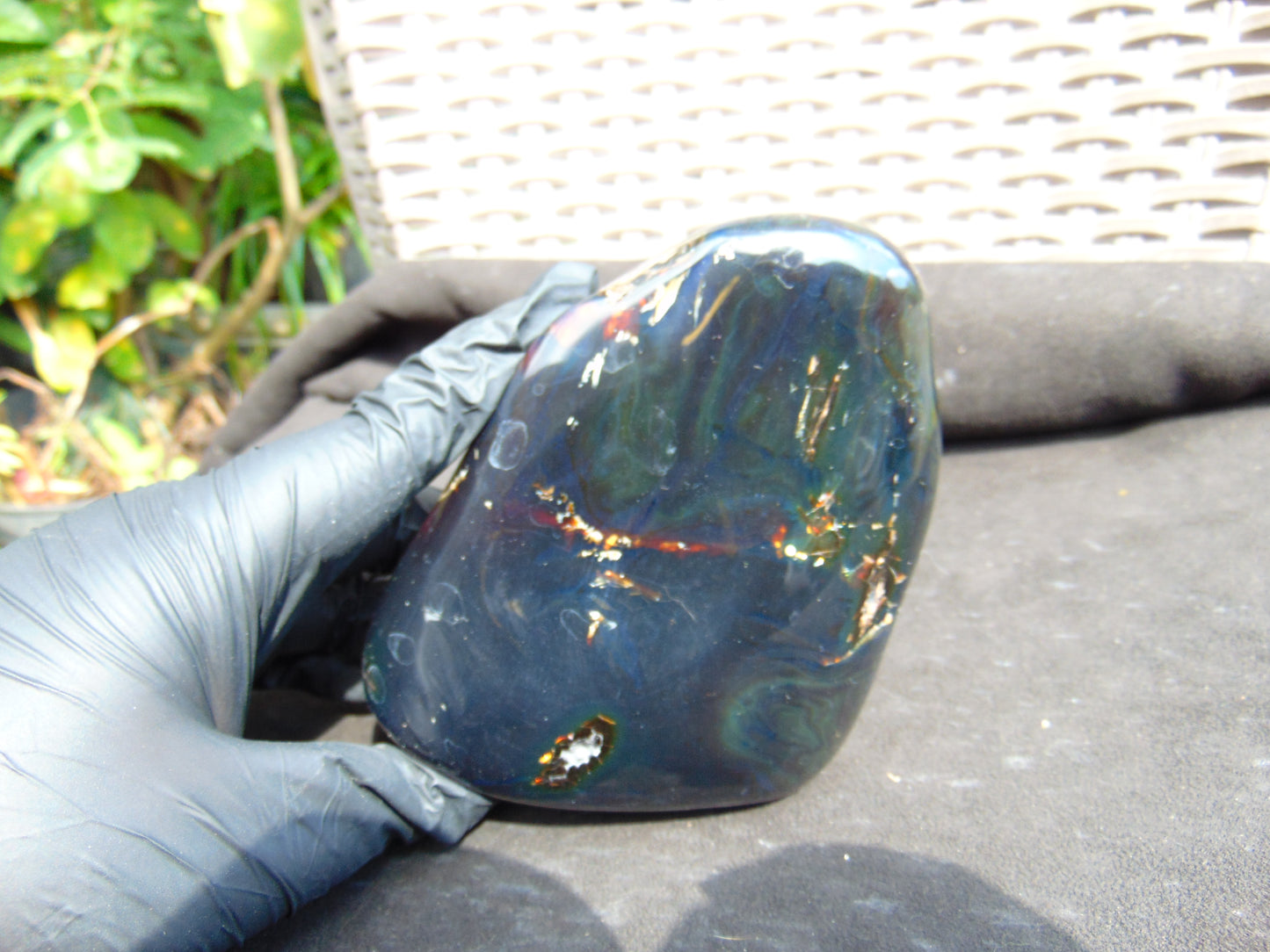 340 gram Full polished Indonesian Dark Green Amber for Healing AR126