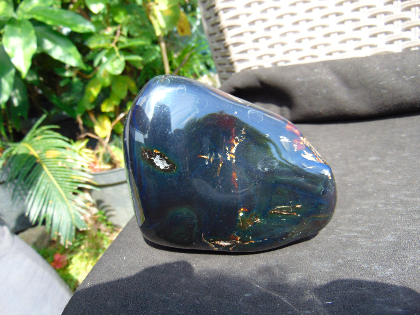 340 gram Full polished Indonesian Dark Green Amber for Healing AR126