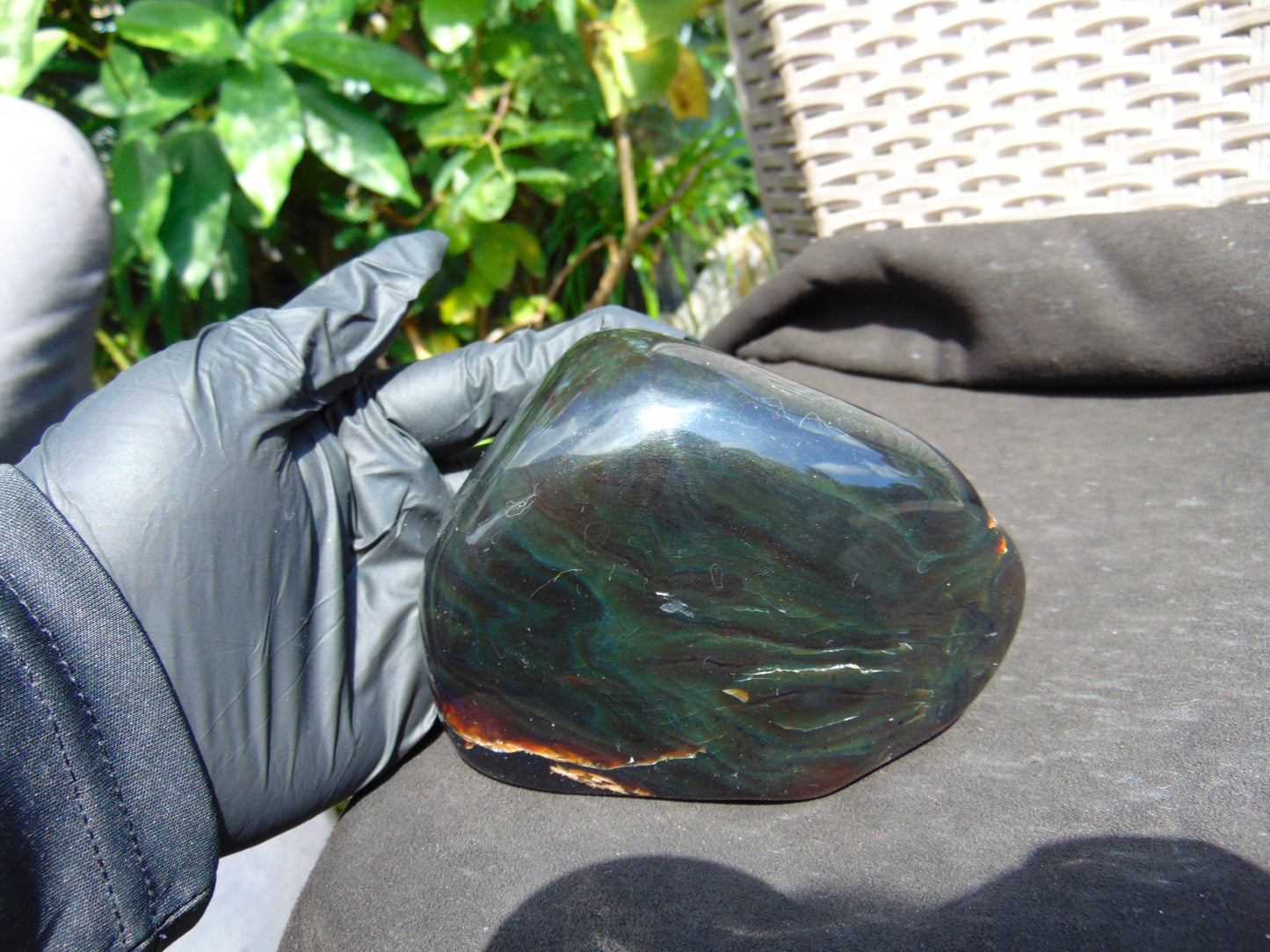 340 gram Full polished Indonesian Dark Green Amber for Healing AR126