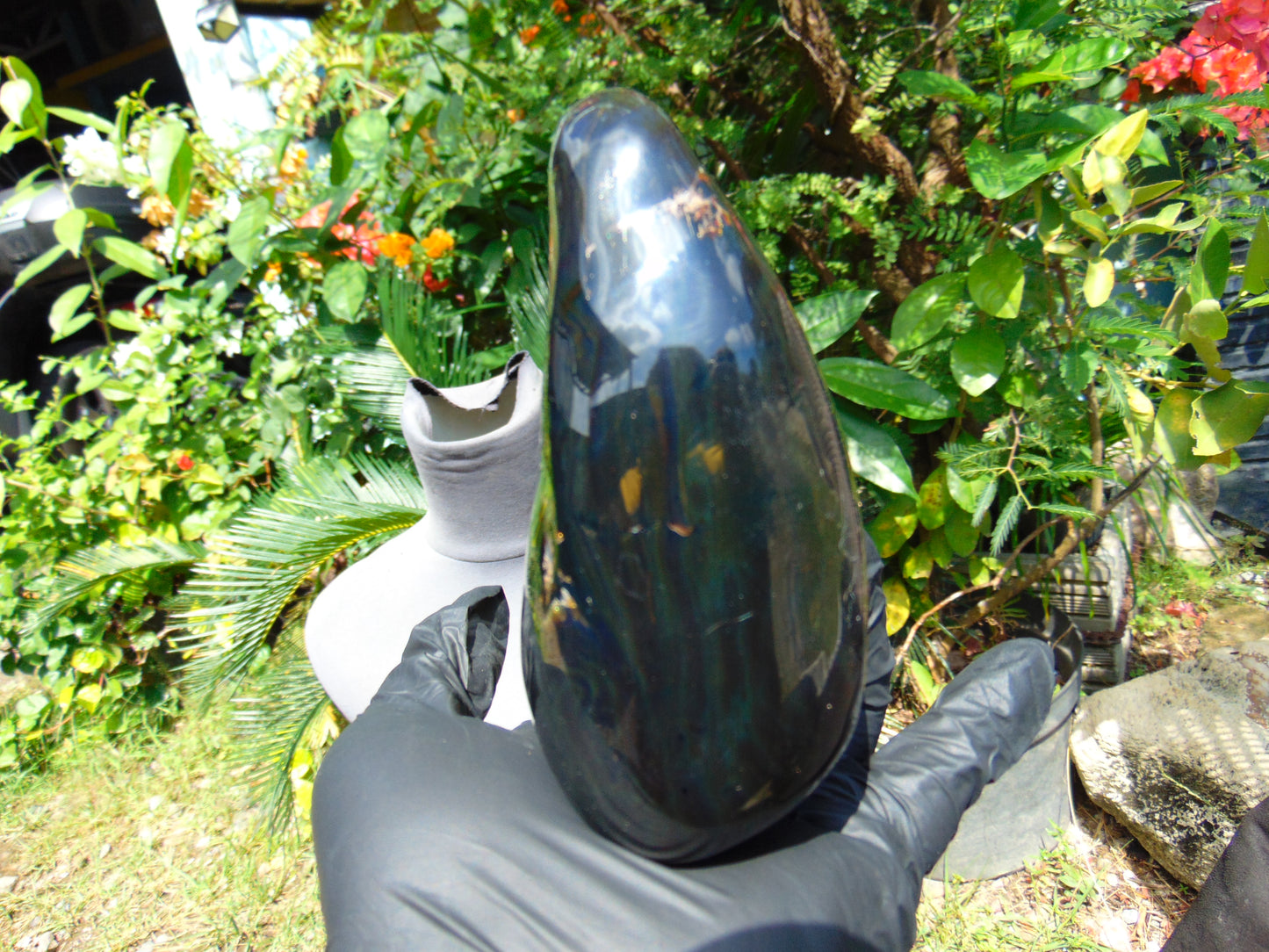 340 gram Full polished Indonesian Dark Green Amber for Healing AR126