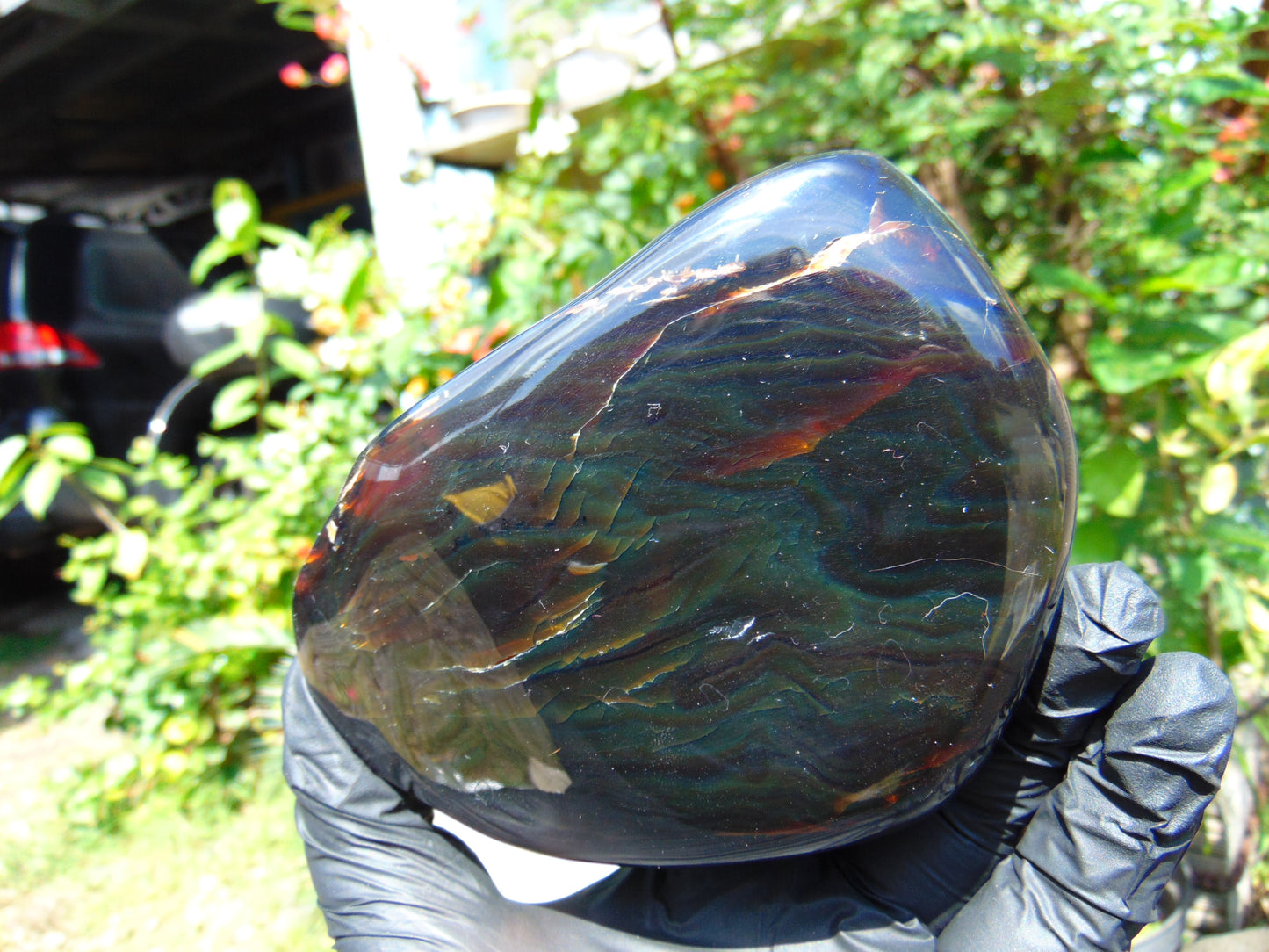 340 gram Full polished Indonesian Dark Green Amber for Healing AR126