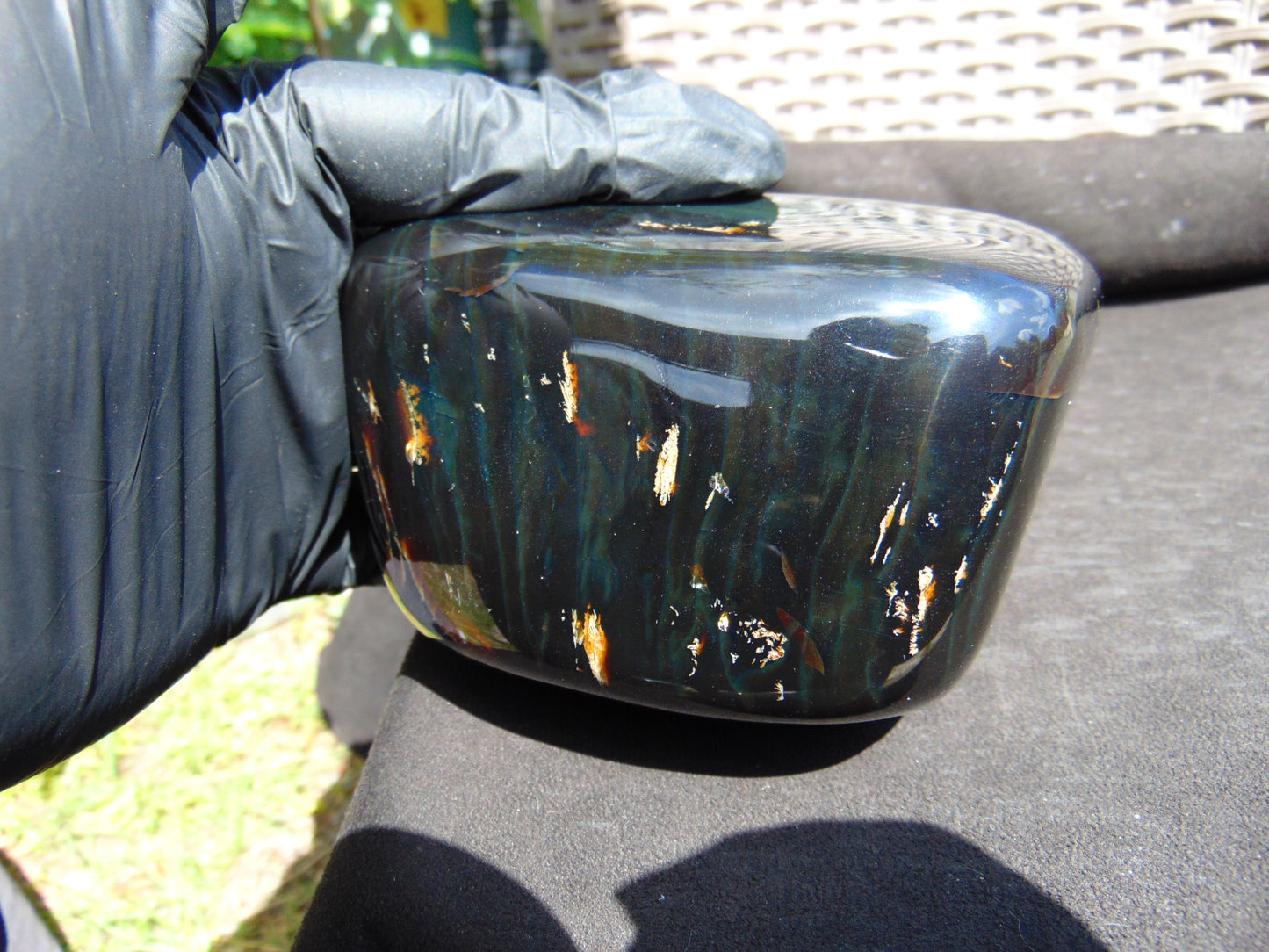 476 gram Full polished Indonesian Black Blue Amber for Healing AR131