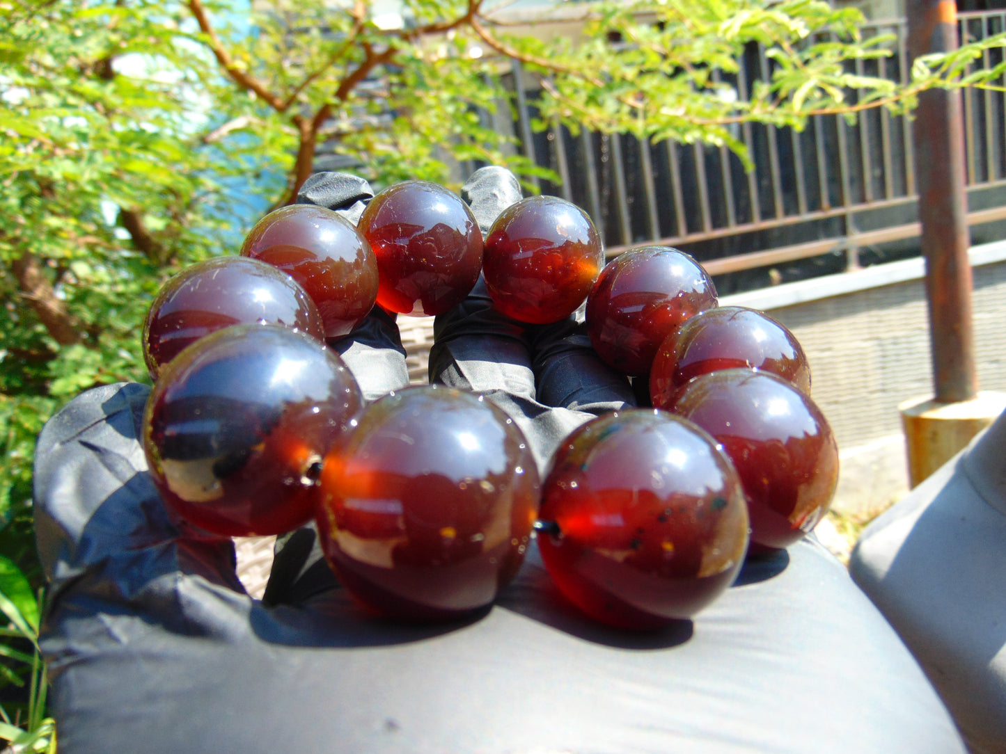 92 gram 10 Beads Mala Bracelet Indonesian Cherry Red Amber 25 mm for Healing BB6