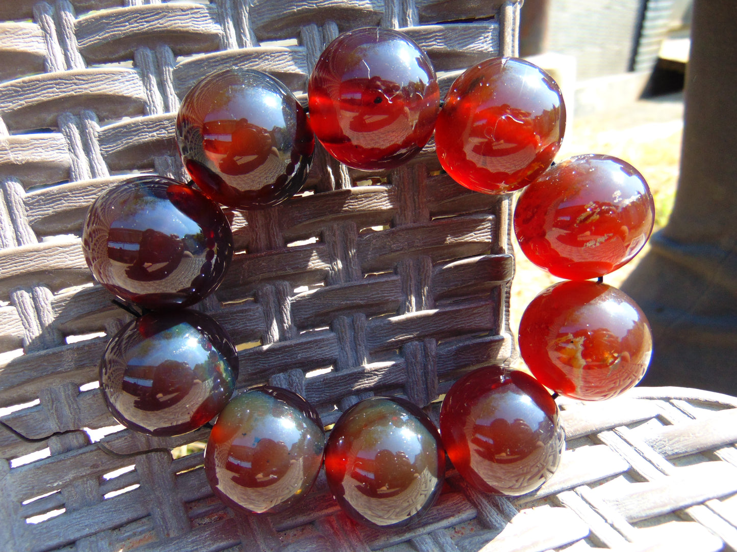 92 gram 10 Beads 25 mm Mala Bracelet Indonesian Cherry Red Blue Amber for Healing BB11