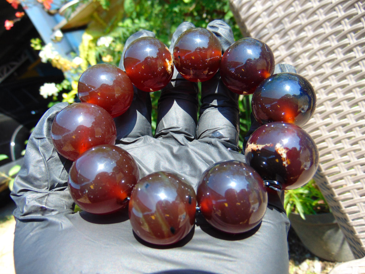92 gram 10 Beads 25 mm Mala Bracelet Indonesian Cherry Red Blue Amber for Healing BB11
