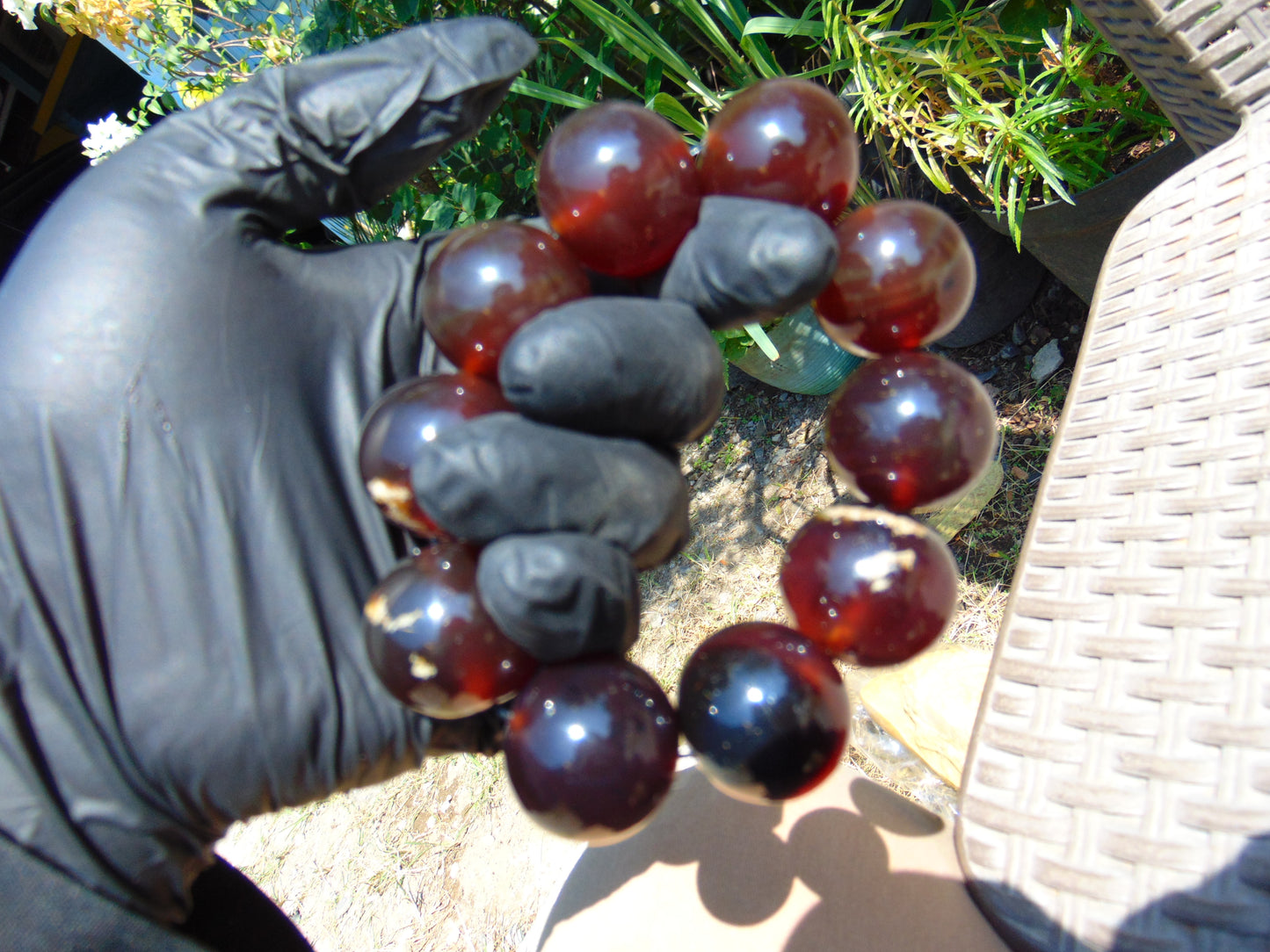 92 gram 10 Beads 25 mm Mala Bracelet Indonesian Cherry Red Blue Amber for Healing BB11