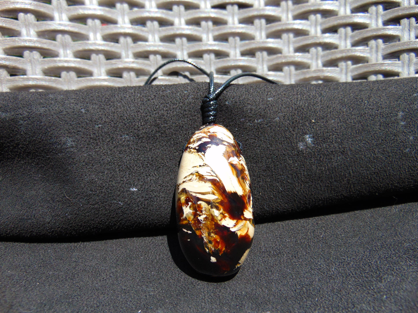 30 gr Teardrop Pendant Indonesian white Amber for Healing 25A55