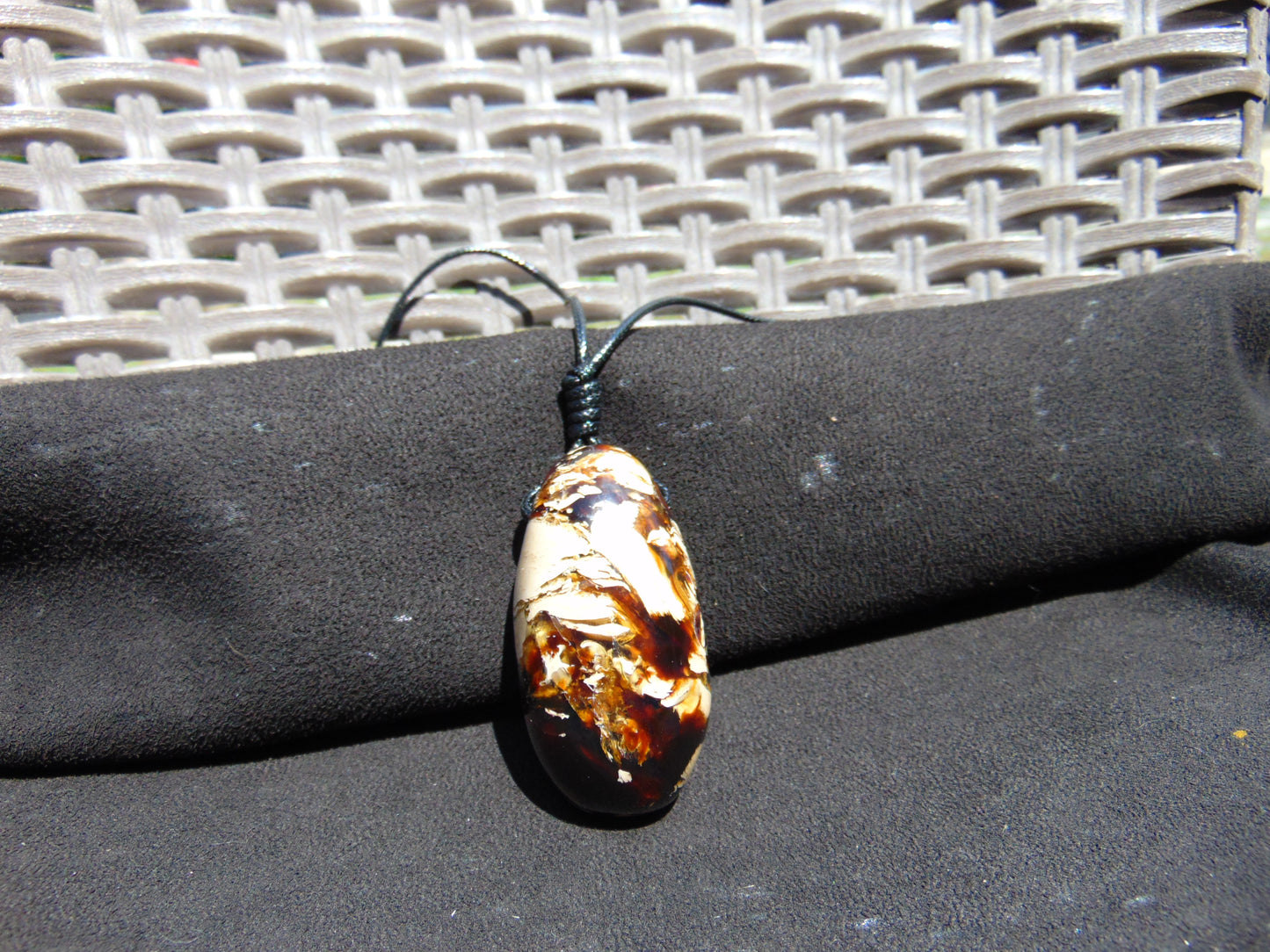 30 gr Teardrop Pendant Indonesian white Amber for Healing 25A55