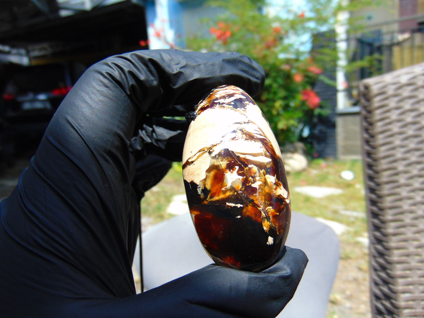 30 gr Teardrop Pendant Indonesian white Amber for Healing 25A55