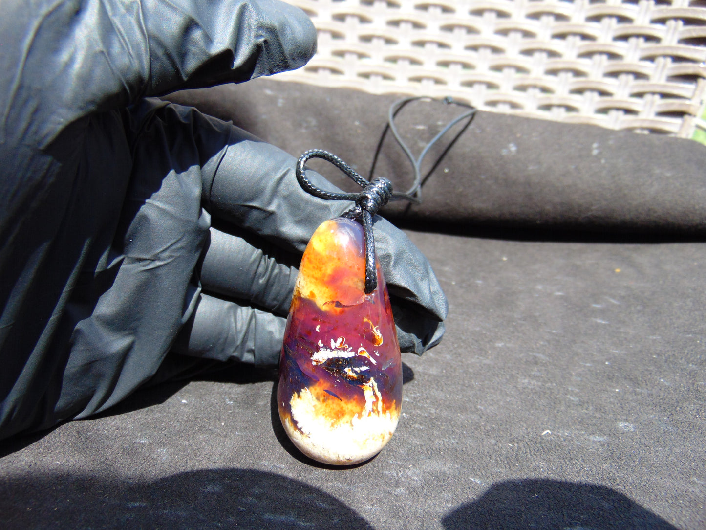 28 gr Teardrop Pendant Indonesian white Amber for Healing 25A68