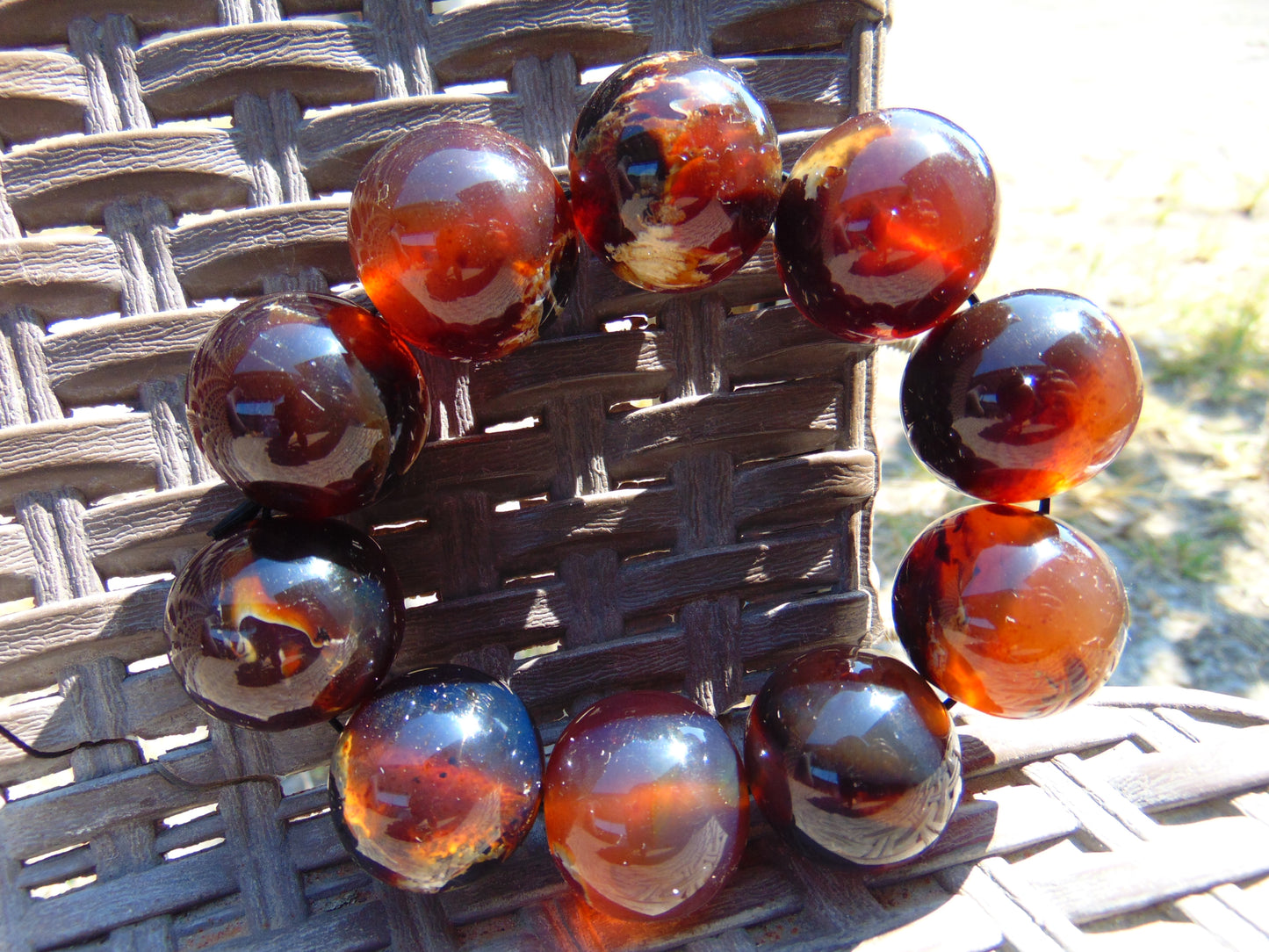 92 gram 10 Beads Mala Bracelet Indonesian Inclusion Red Purple Amber 25 mmfor Healing BB1