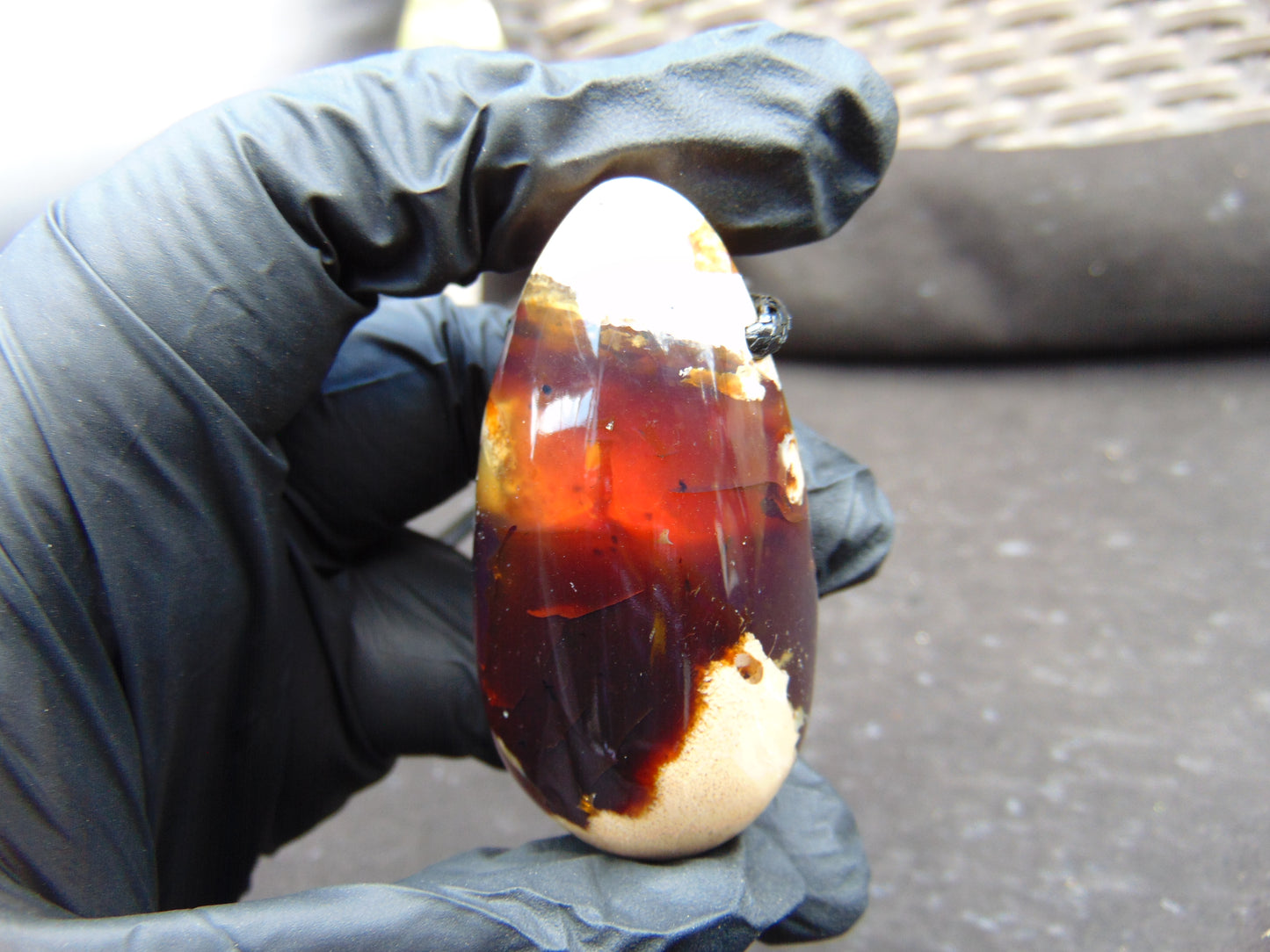 31 gr Teardrop Pendant Indonesian white Amber for Healing 25A71