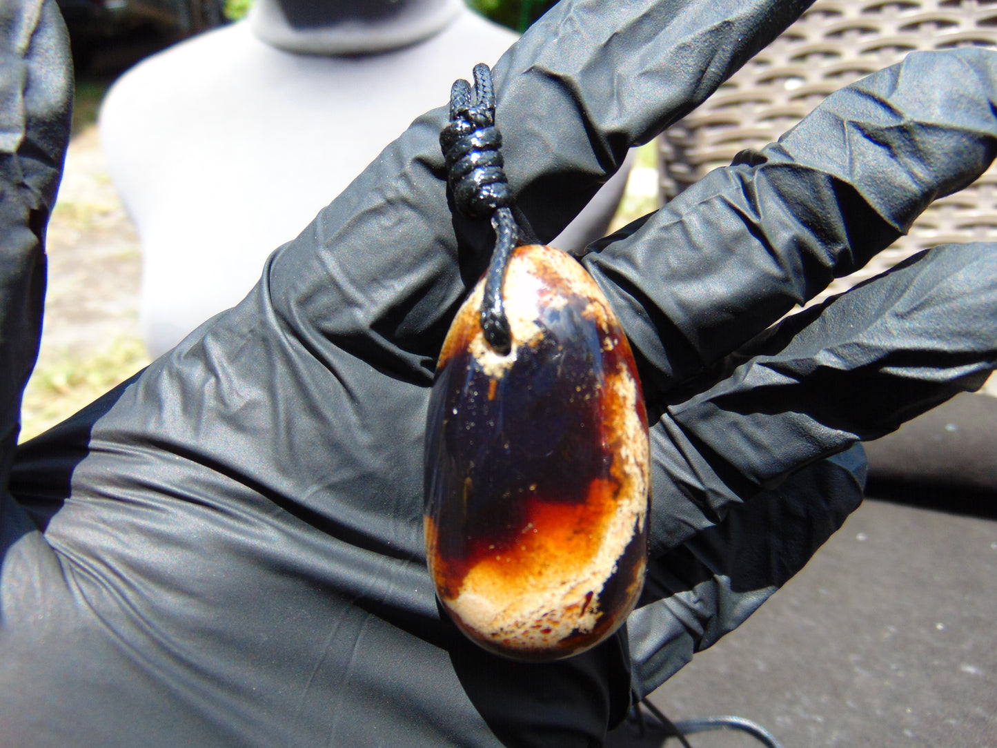 16 gr Teardrop Pendant Indonesian white Amber for Healing 25A63