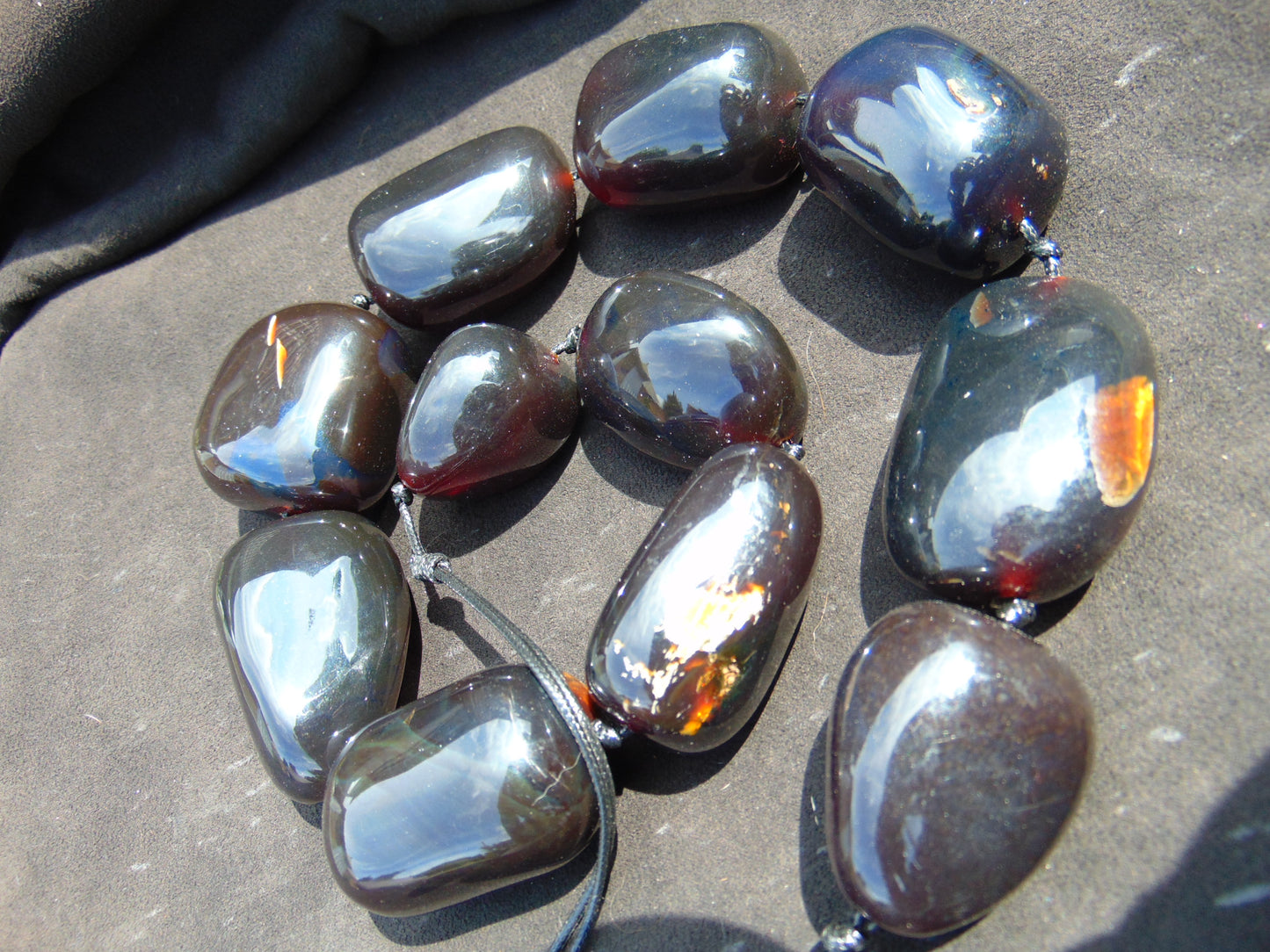 407 gr Big Necklace Indonesian Amber for Healing NE105