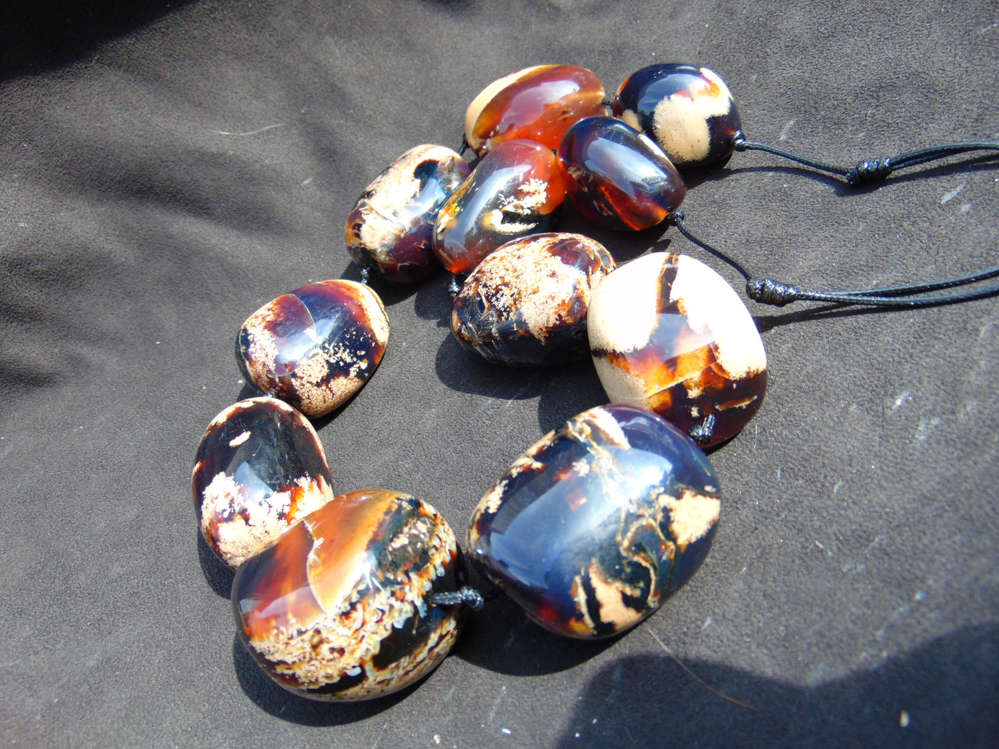 410 gr Big Necklace Indonesian Dark White Blue Amber for Healing NE98