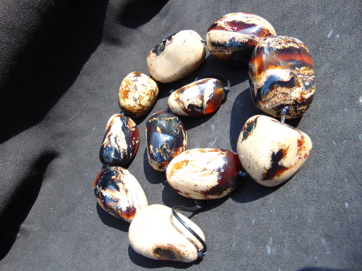 389 gr Big Necklace Indonesian white Amber for Healing NE100