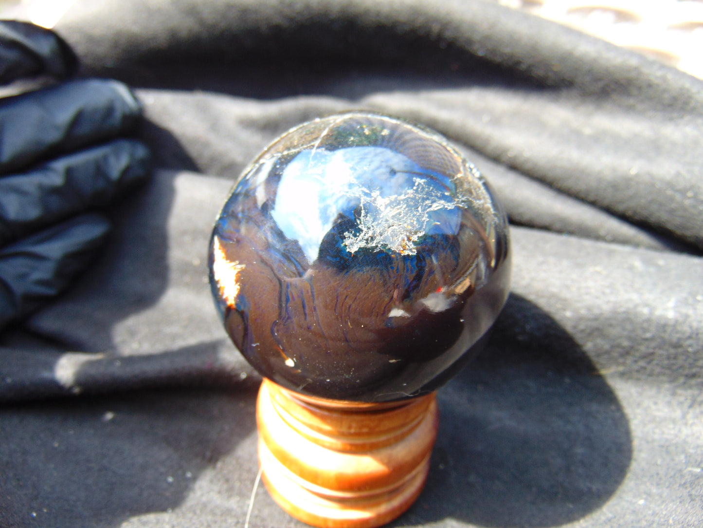 83 gr Shaped Ball Sphere Indonesian Amber for Healing AJ1067