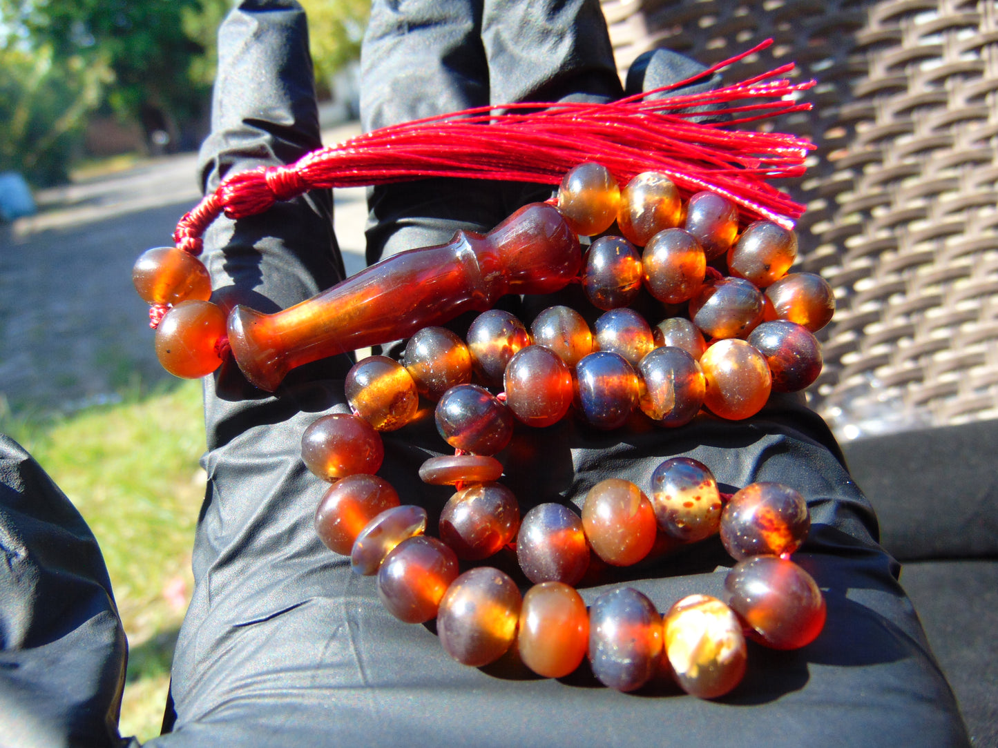 18 gr Hand Tasbih 33+2 Beads 8 mm Indonesian Cherry Red Amber for Healing 26TBS27