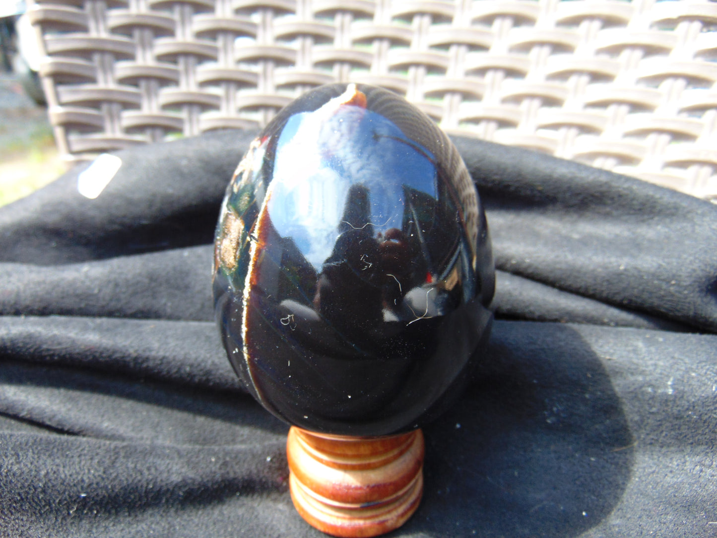 225 gr Shaped Egg 86x69 mm Indonesian Amber for Healing AJ1060