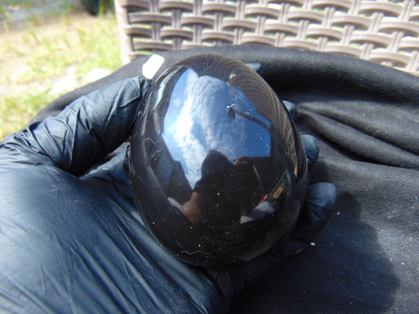 225 gr Shaped Egg 86x69 mm Indonesian Amber for Healing AJ1060