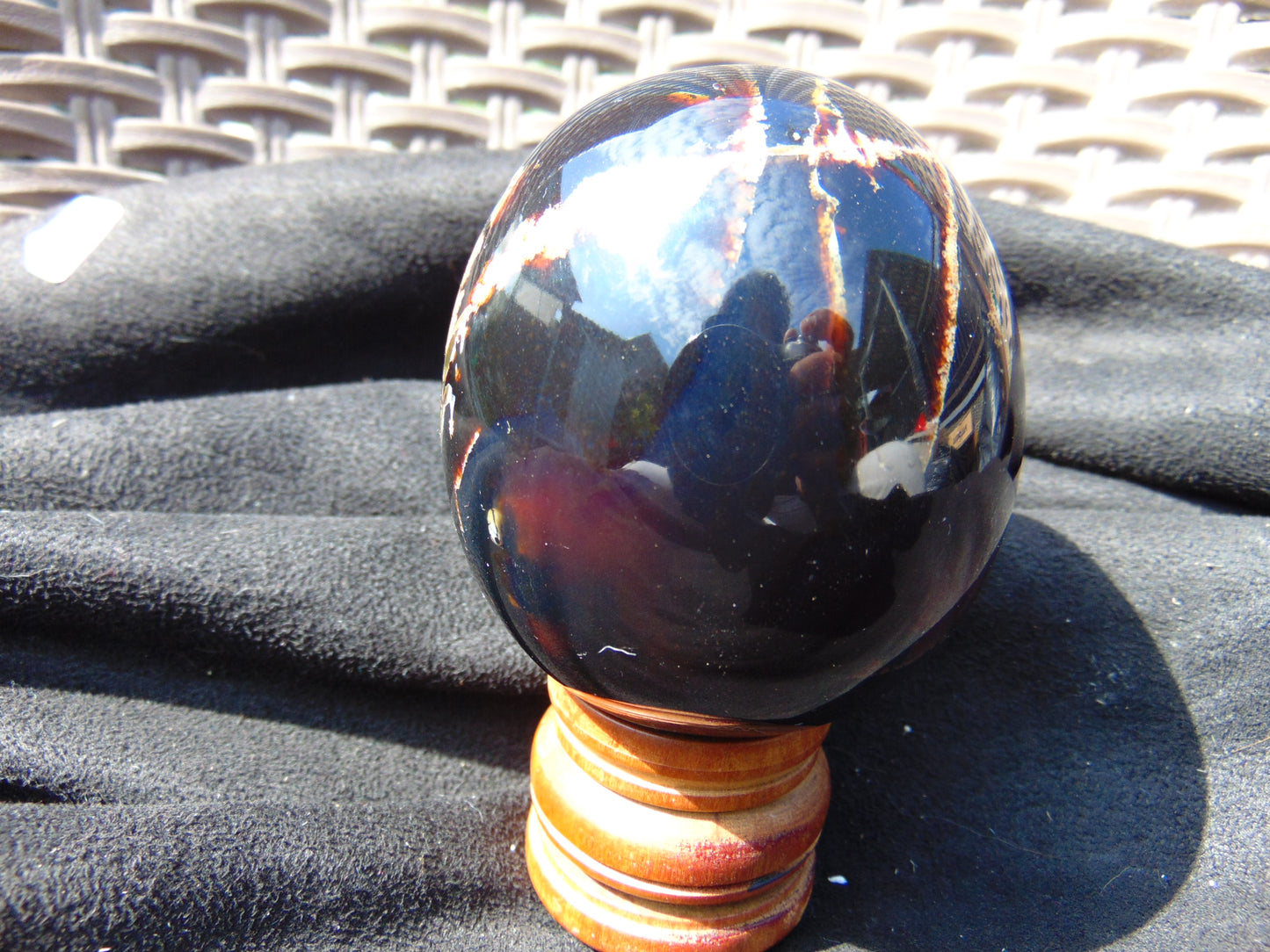 169 gr Shaped Egg 72x64 mm Indonesian Black Blue Amber for Healing AJ1068
