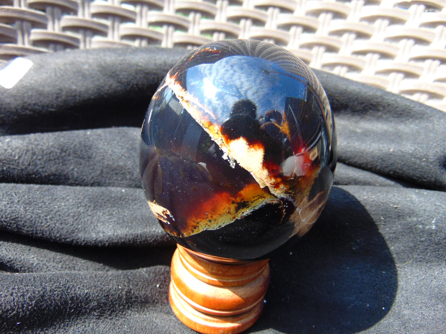 169 gr Shaped Egg 72x64 mm Indonesian Black Blue Amber for Healing AJ1068