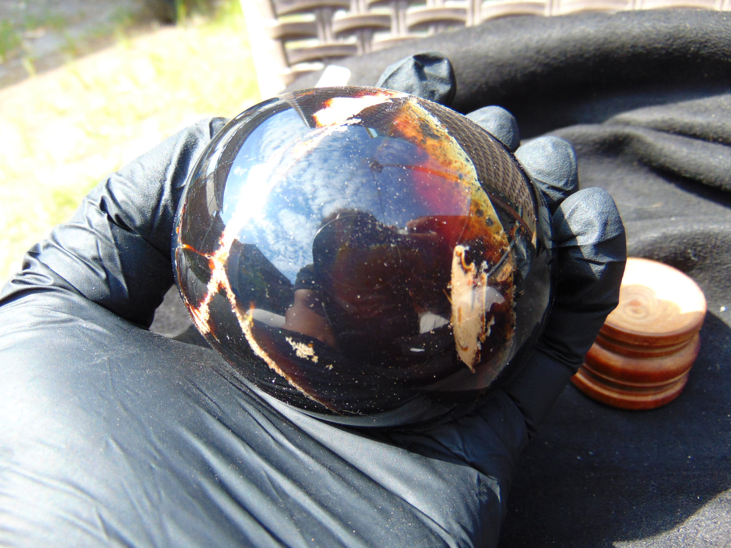 169 gr Shaped Egg 72x64 mm Indonesian Black Blue Amber for Healing AJ1068