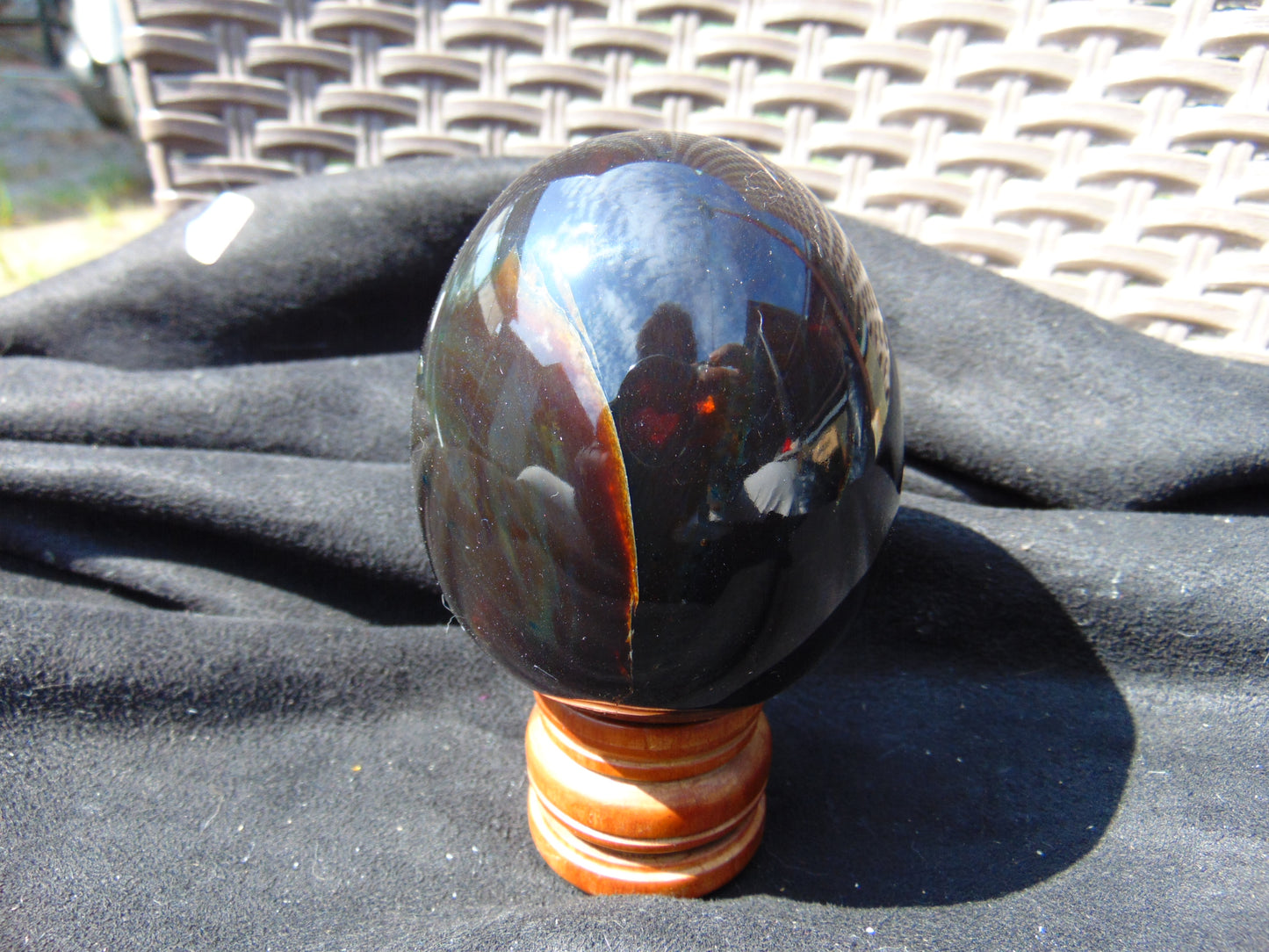 199 gr Shaped Egg 78x66 mm Indonesian Amber for Healing AJ1069