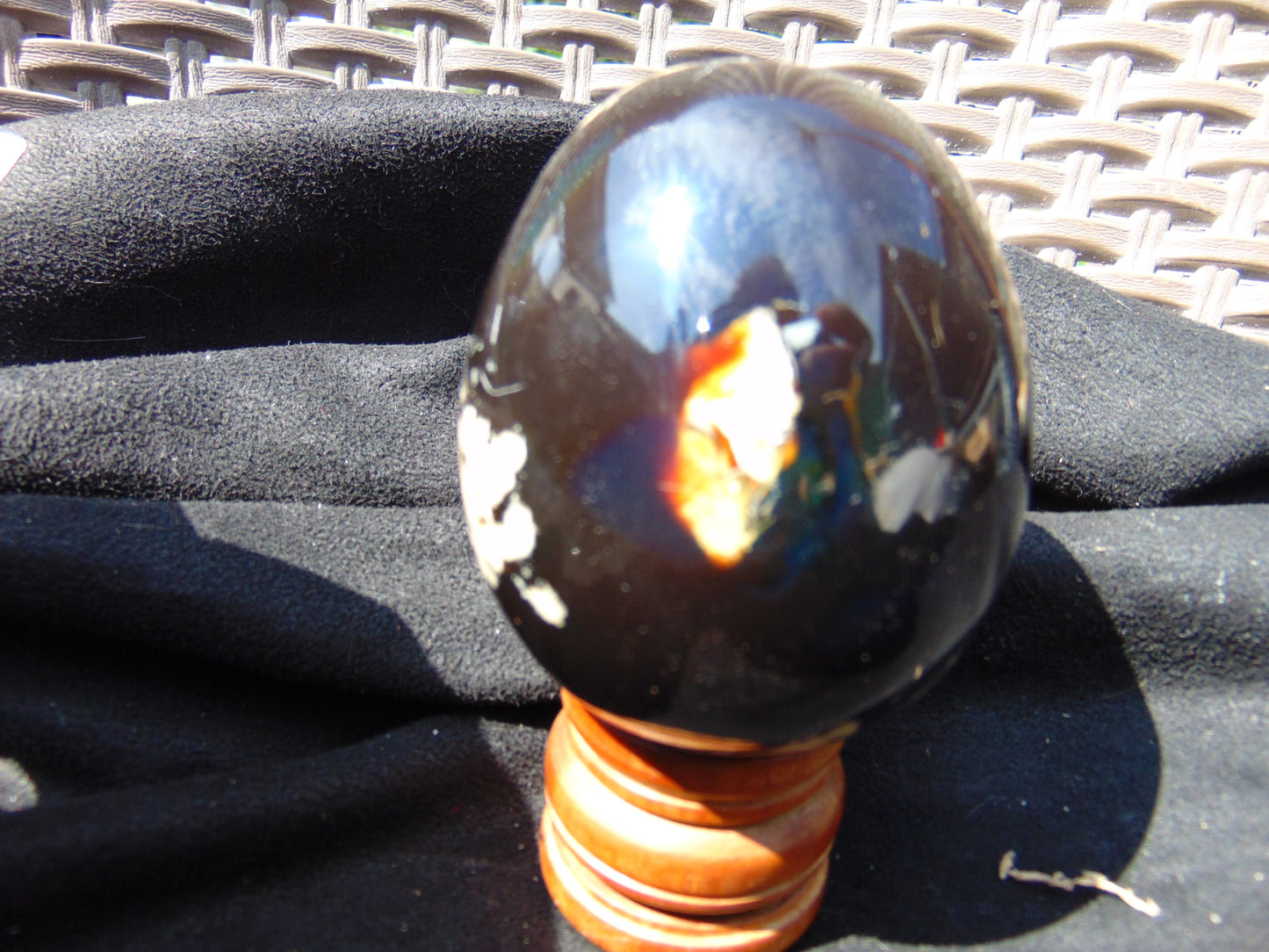 157 gr Shaped Egg 72x61 mm Indonesian Amber for Healing AJ1070