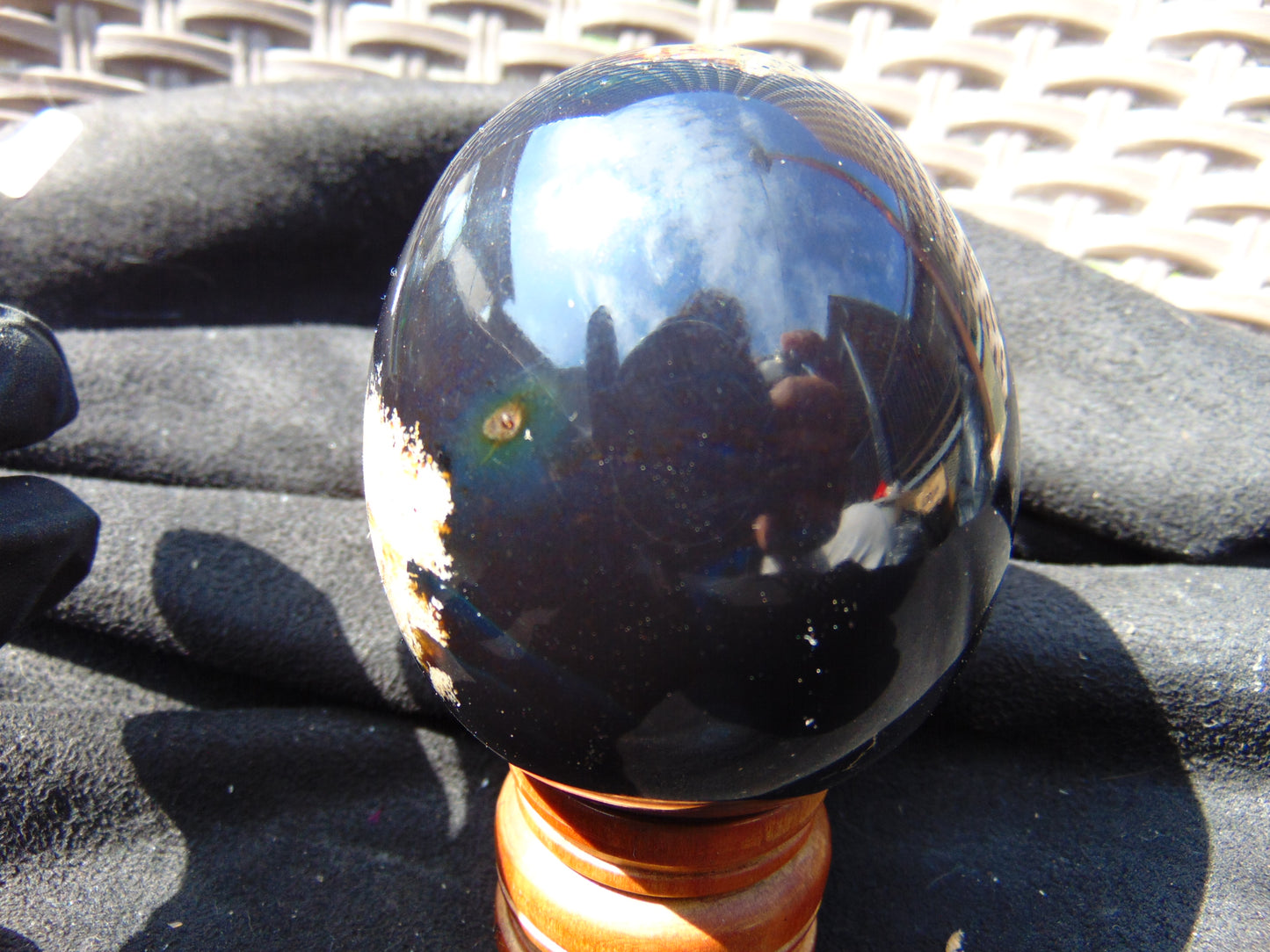 154 gr Shaped Egg 72x61 mm Indonesian Amber for Healing AJ1065