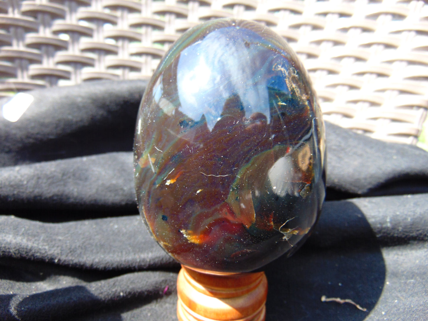 279 gr Shaped Egg 93x73 mm Indonesian Amber for Healing AJ1061