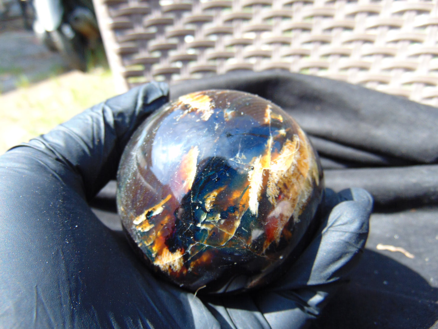 279 gr Shaped Egg 93x73 mm Indonesian Amber for Healing AJ1061