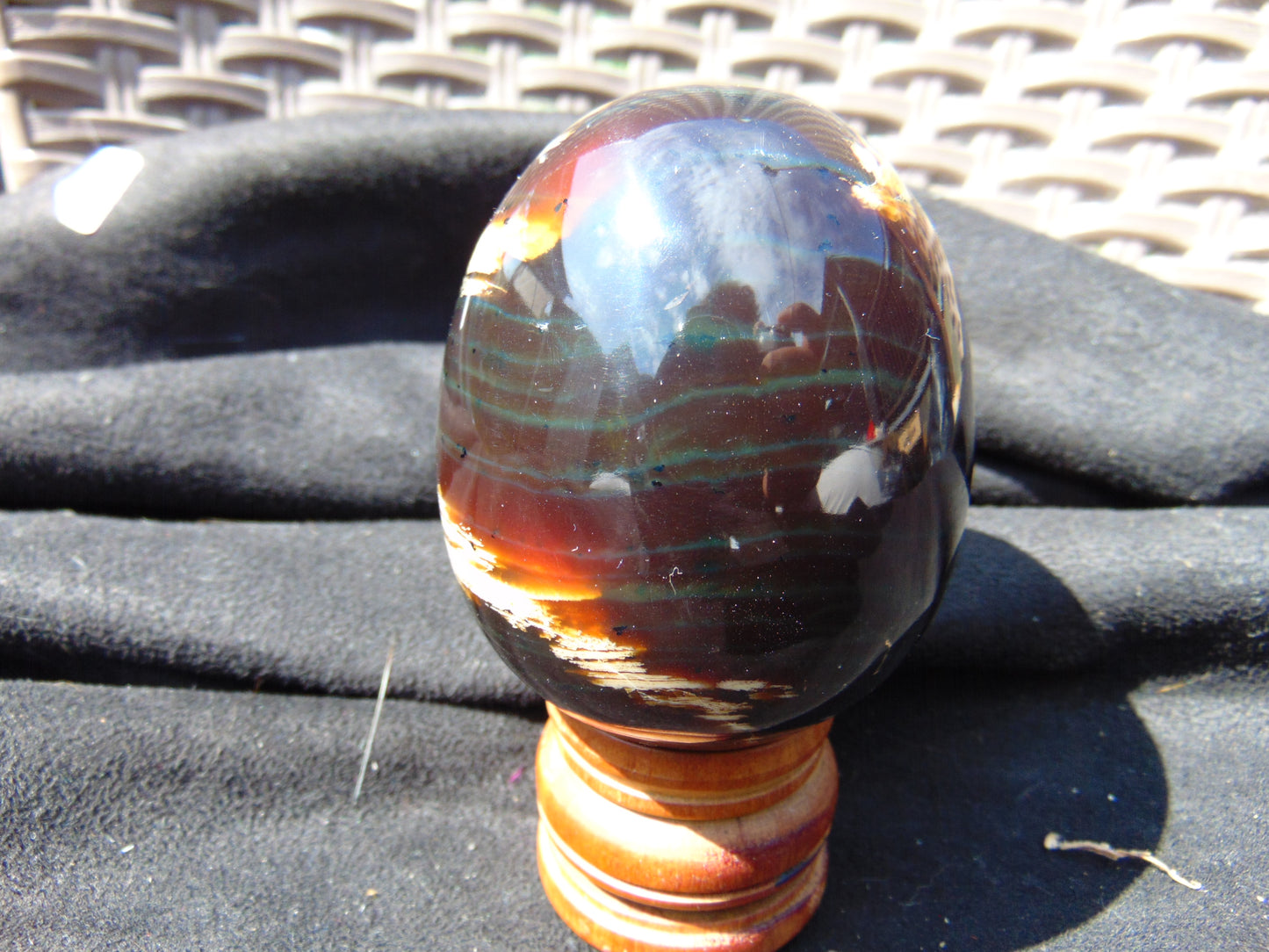 139 gr Shaped Egg 70x59 mm Indonesian Amber for Healing AJ1064