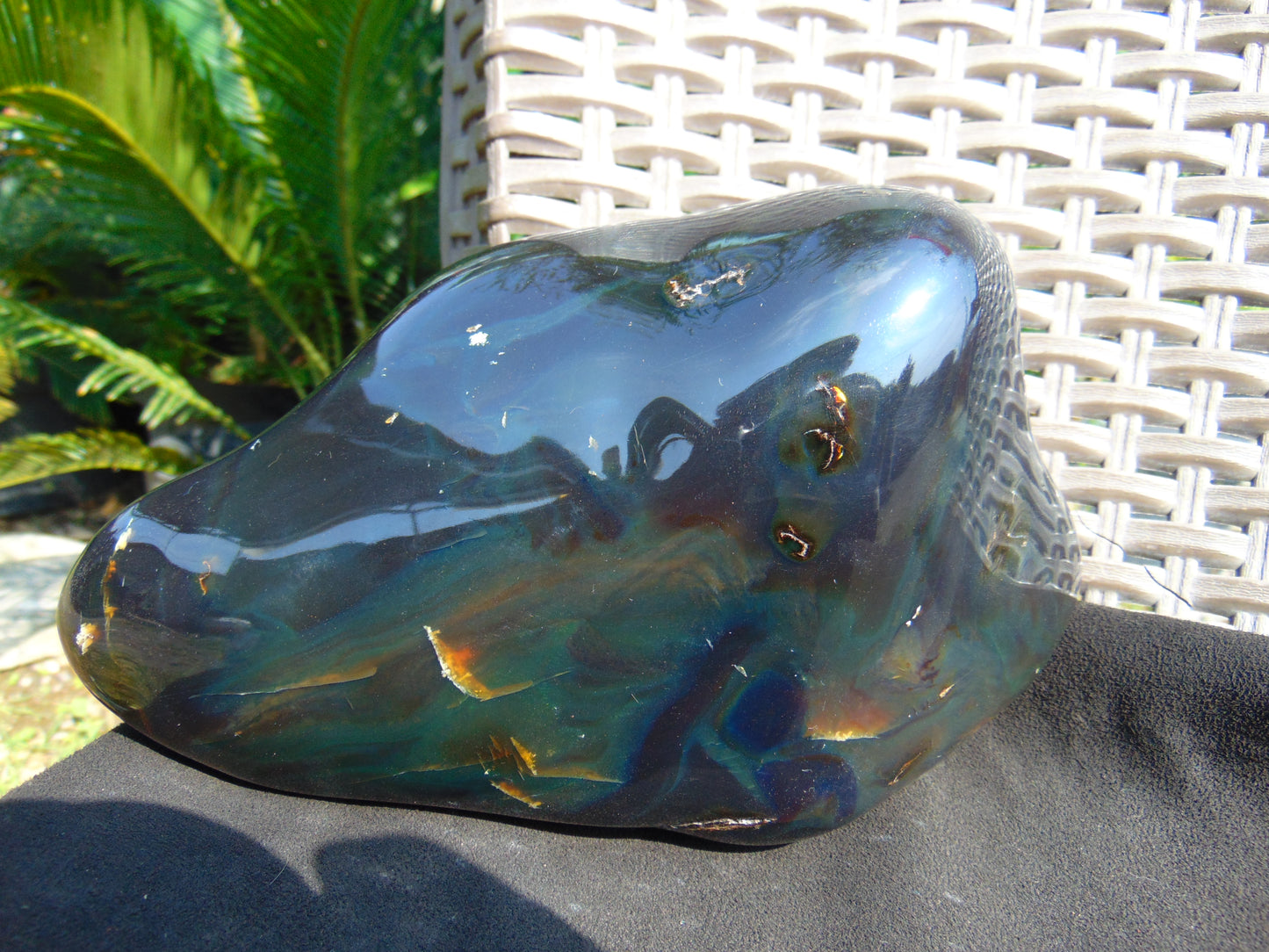1022 gram full polished Indonesian Sumatra Green Amber for Healing AR103