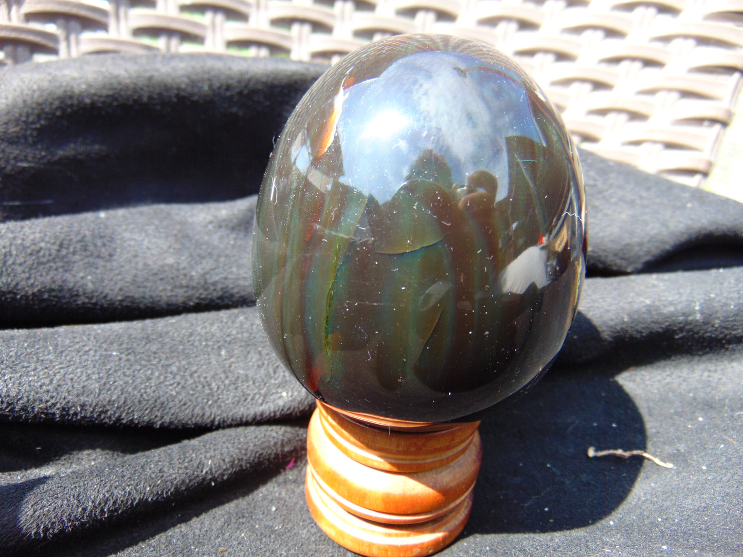 155 gr Shaped Egg 71x61 mm Indonesian Green Amber for Healing AJ1071