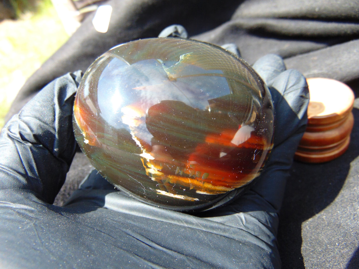 155 gr Shaped Egg 71x61 mm Indonesian Green Amber for Healing AJ1071