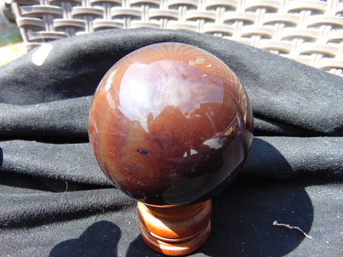 189 gr Shaped Ball Sphere Indonesian Amber for Healing AJ1090